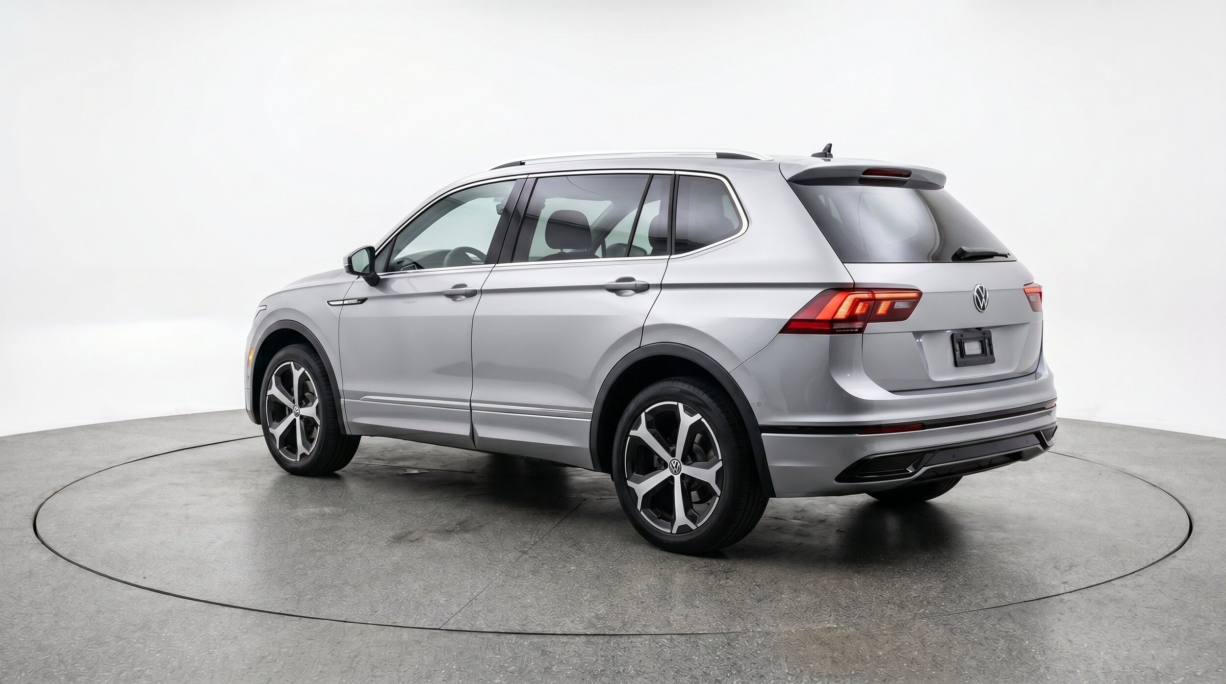Thumbnail: 2026 Volkswagen Tiguan - 6