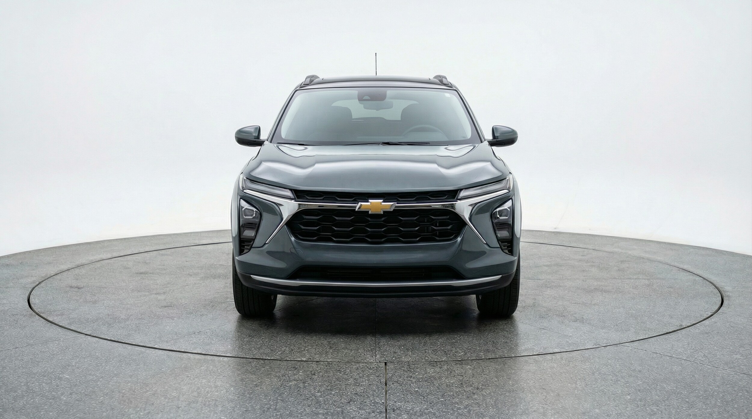 Thumbnail: 2025 Chevrolet Trax - 2