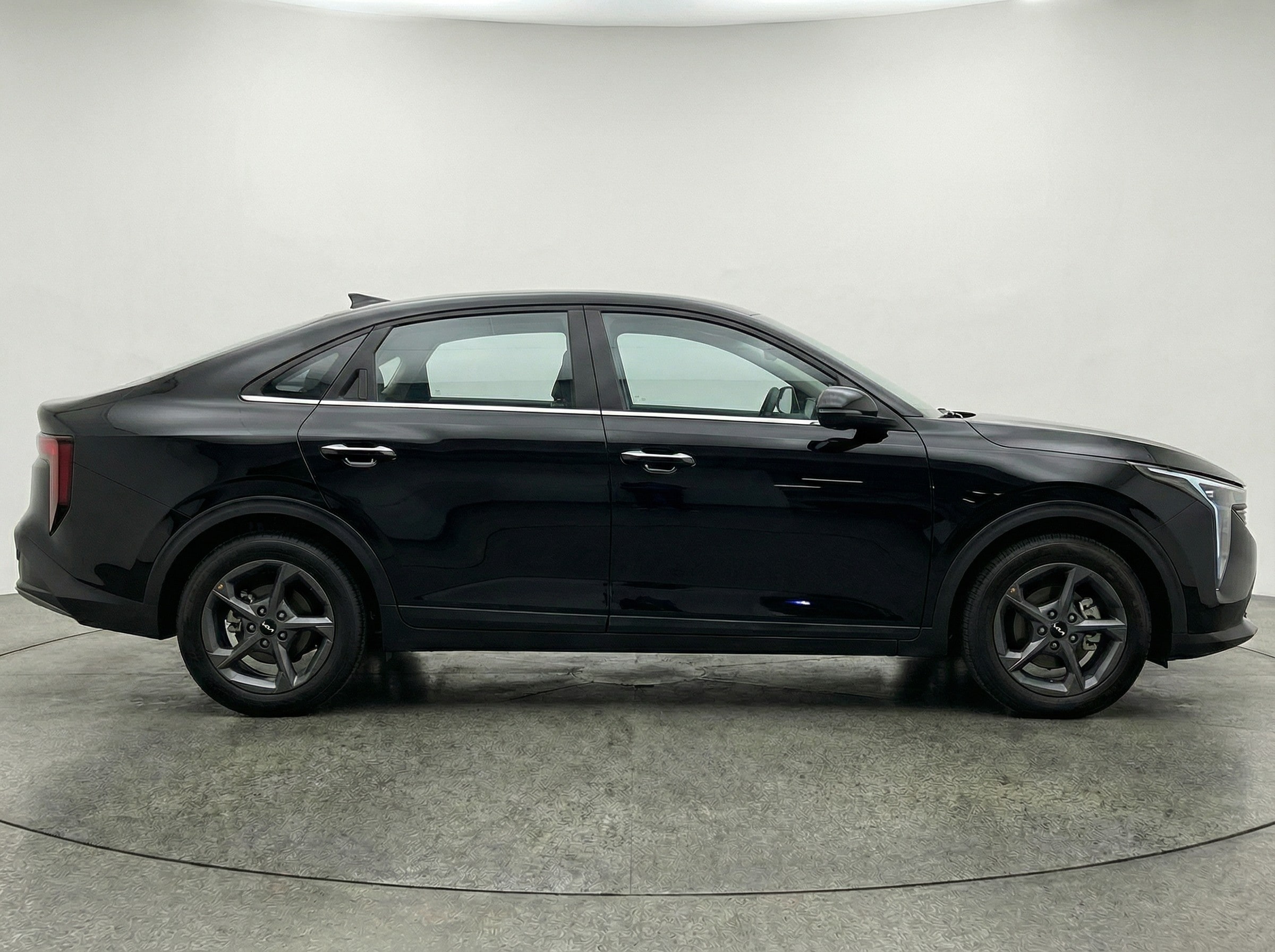 Thumbnail: 2025 Kia K4 - 8