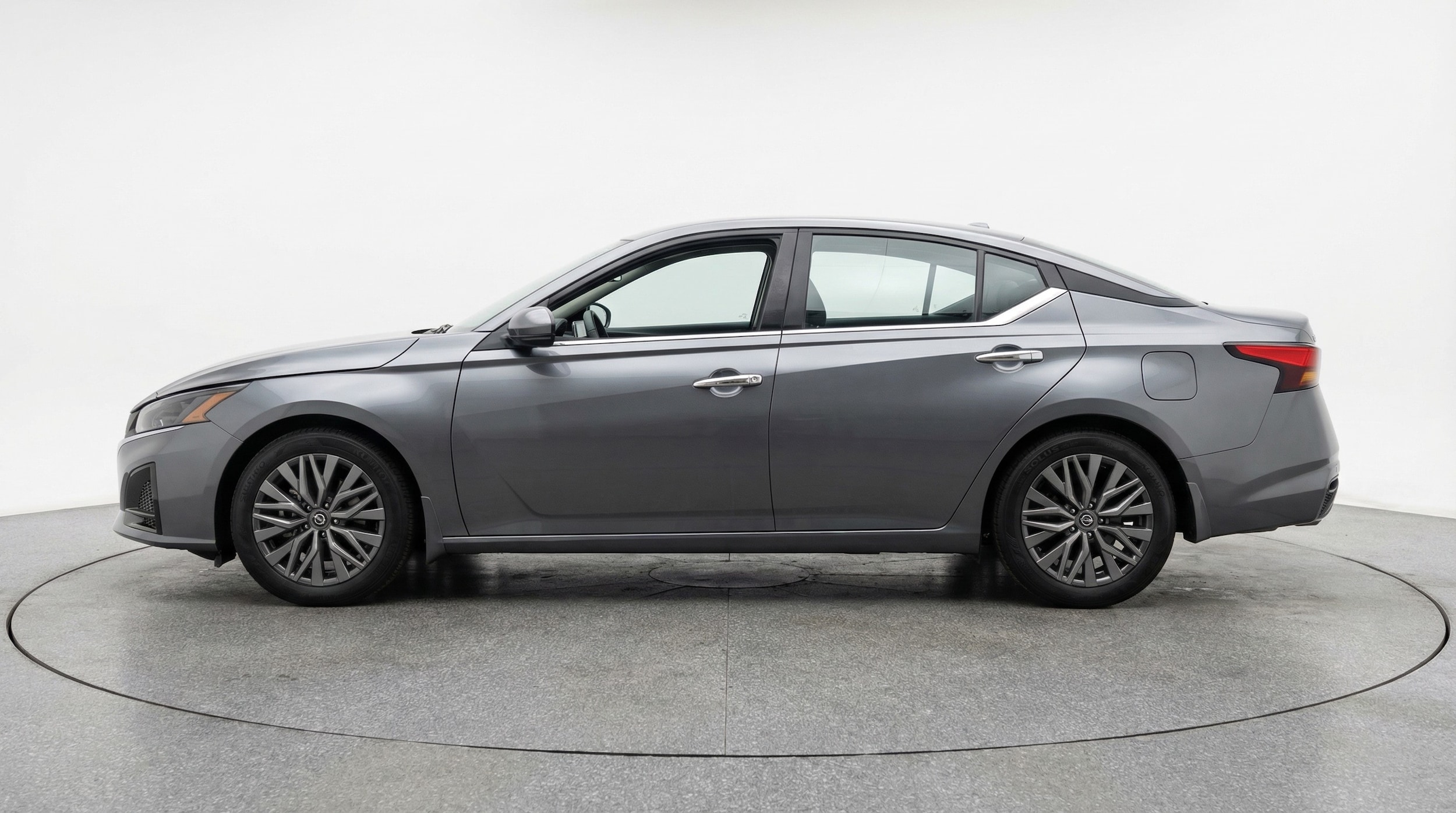 Thumbnail: 2025 Nissan Altima - 4