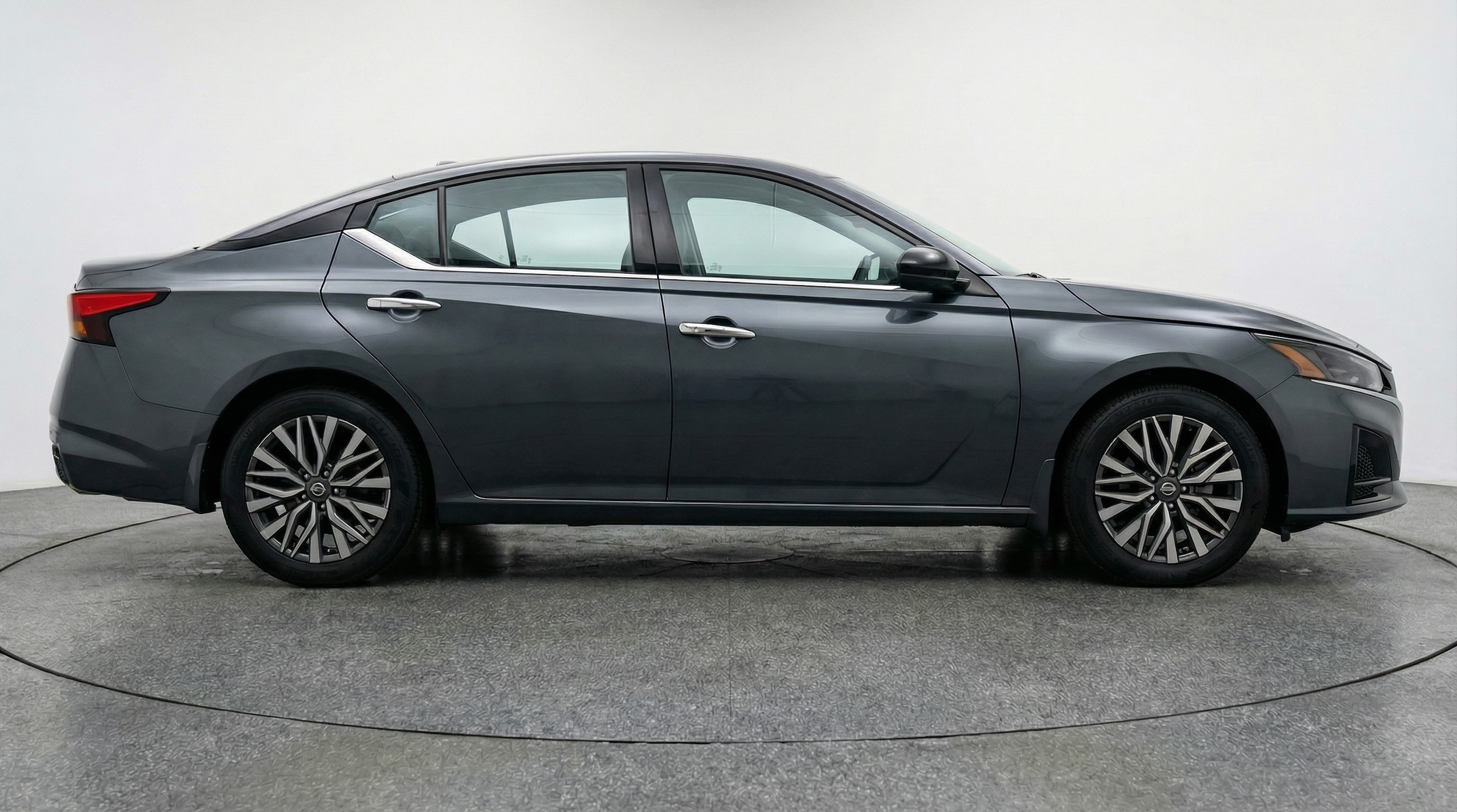 Thumbnail: 2025 Nissan Altima - 8