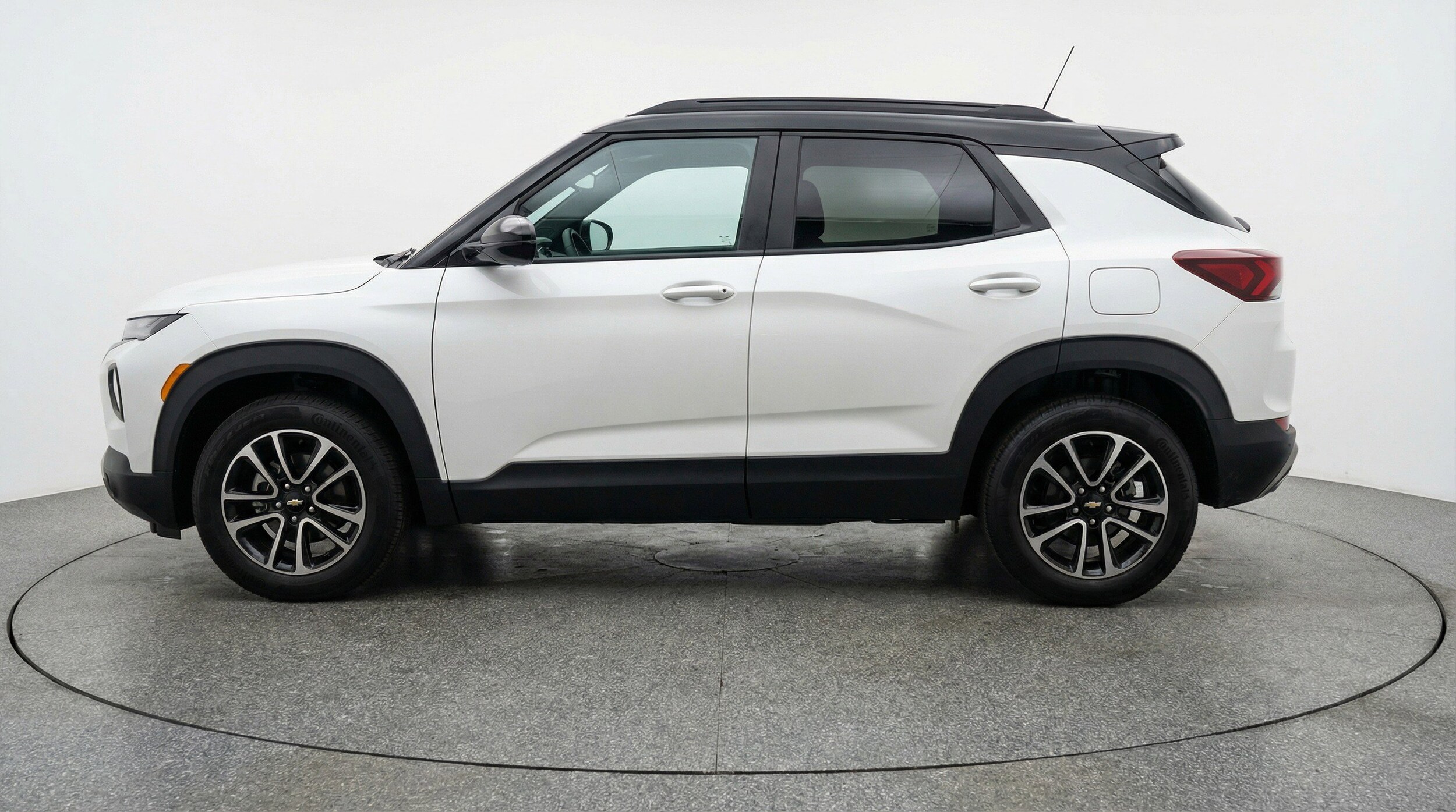 Thumbnail: 2025 Chevrolet TrailBlazer - 5