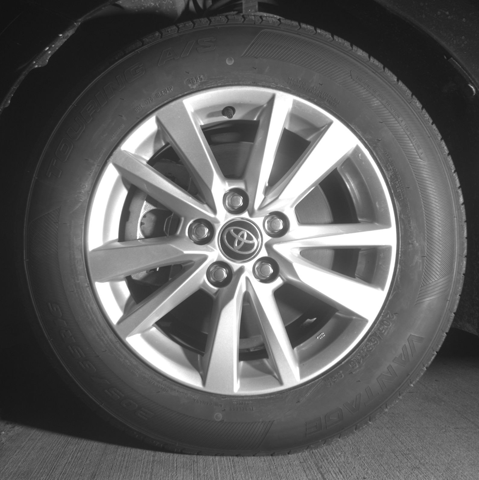 Thumbnail: 2025 Toyota Camry - 12