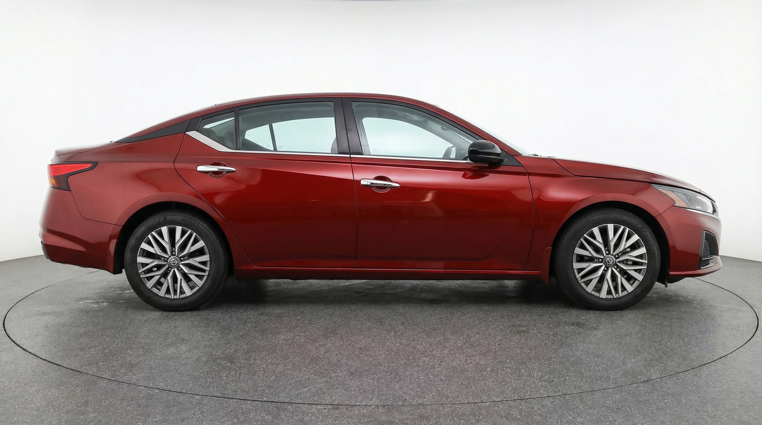 Thumbnail: 2025 Nissan Altima - 8