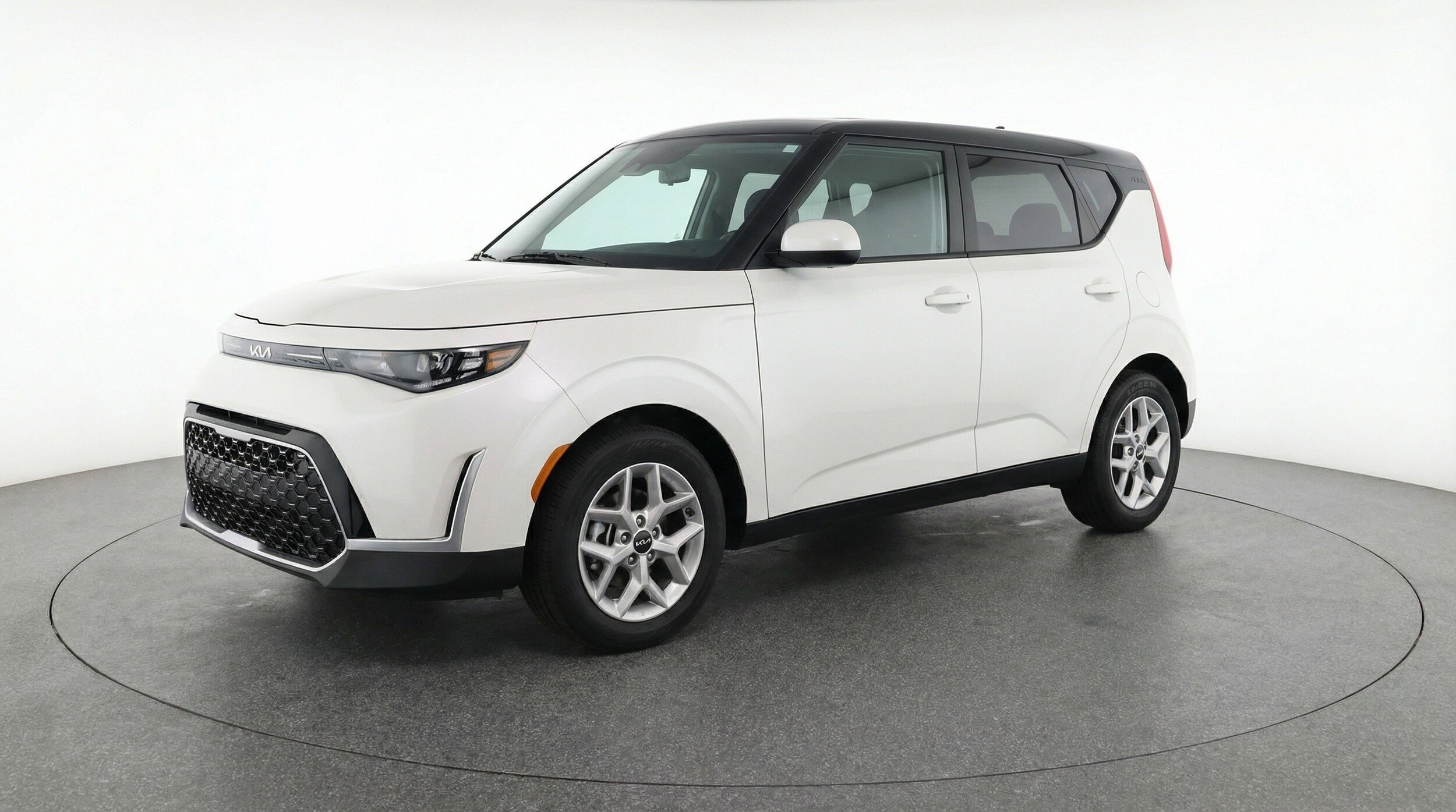 Thumbnail: 2025 Kia Soul - 3