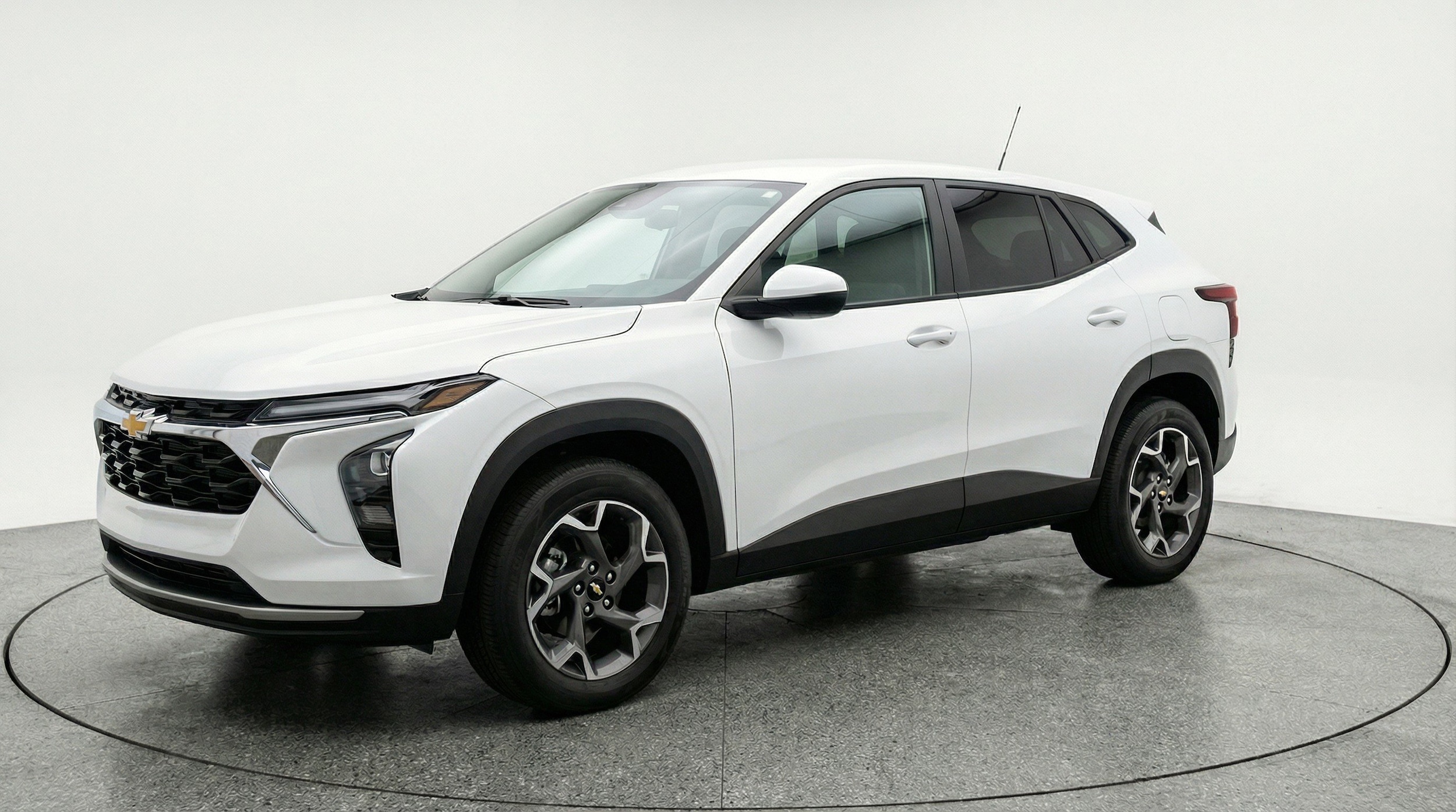 Thumbnail: 2025 Chevrolet Trax - 3