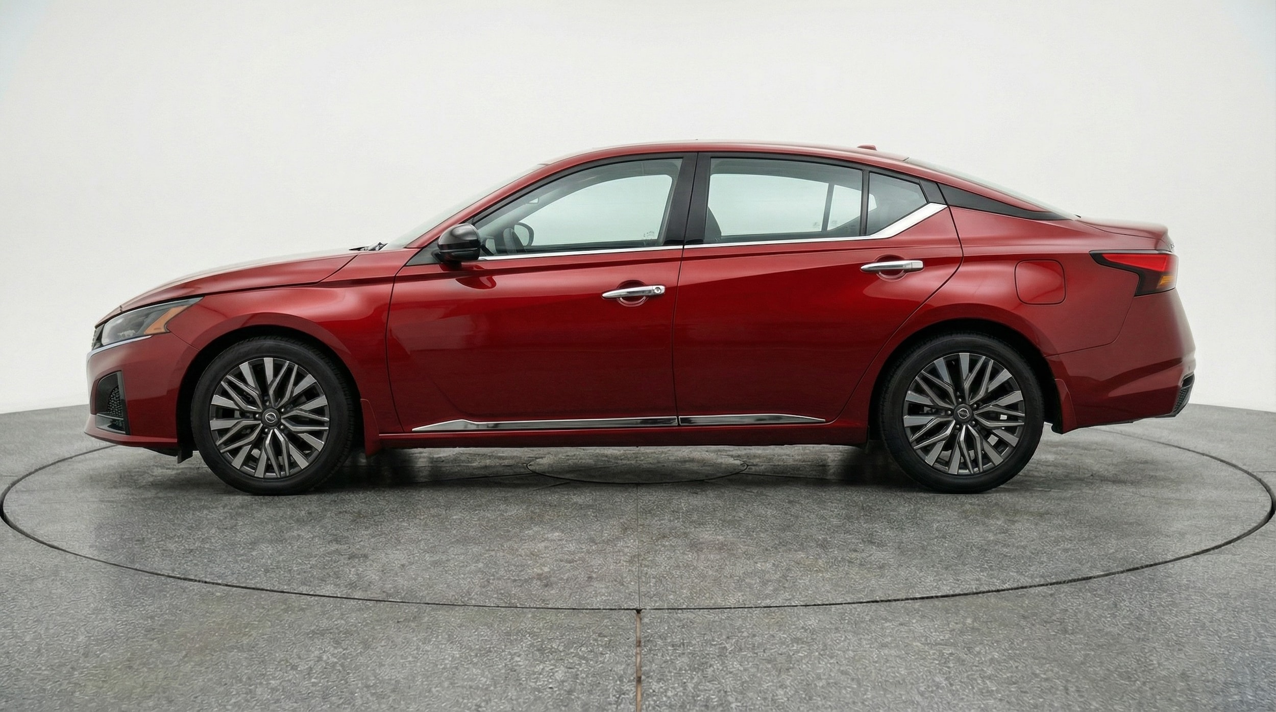 Thumbnail: 2025 Nissan Altima - 4