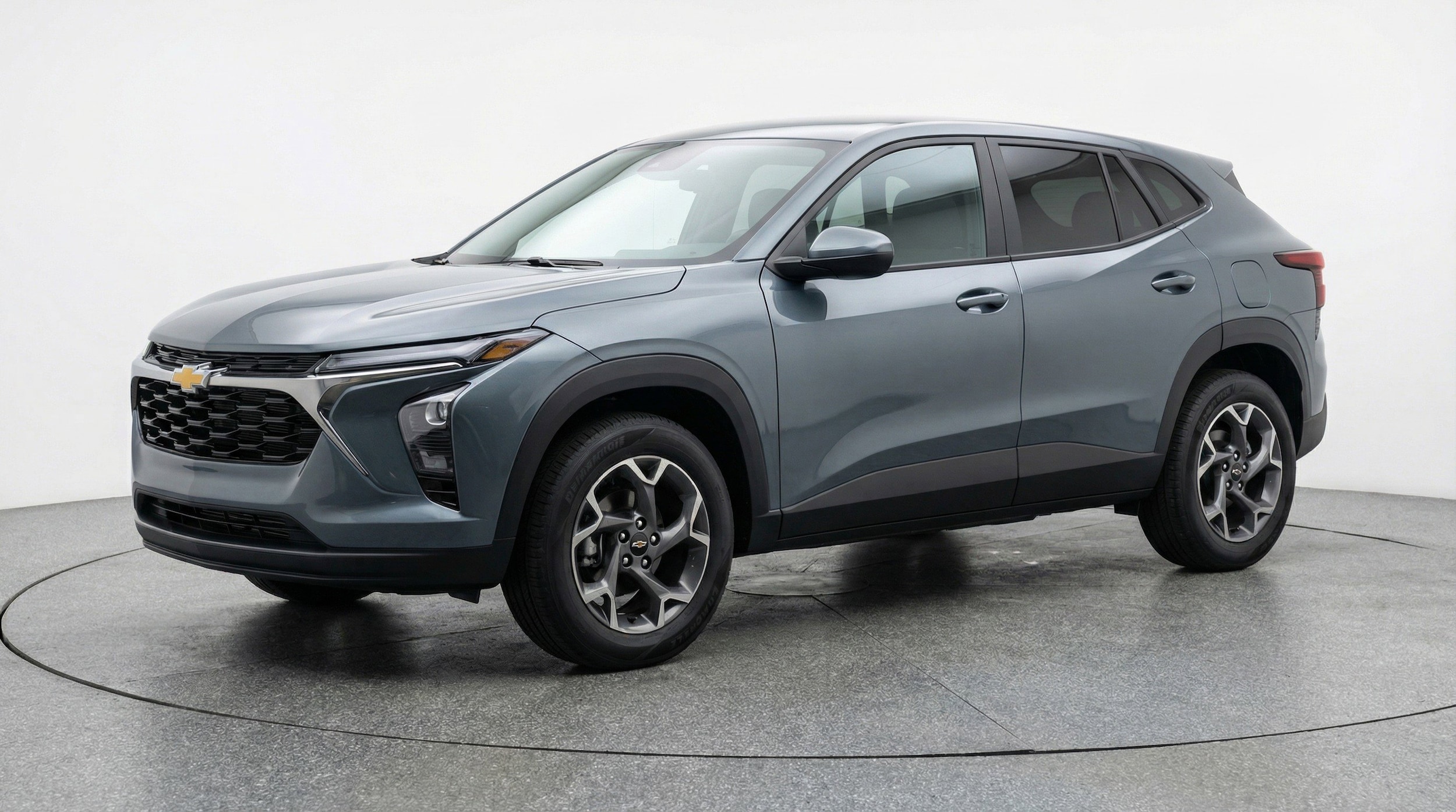 Thumbnail: 2025 Chevrolet Trax - 3