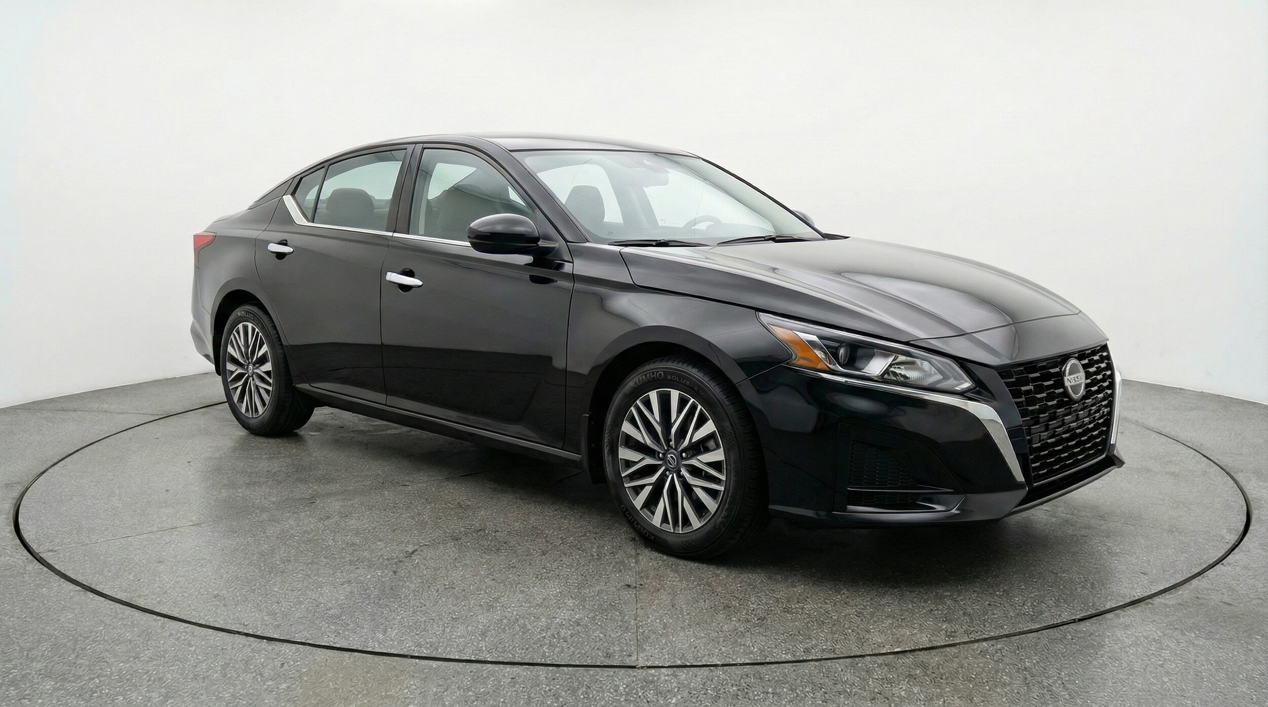 Thumbnail: 2025 Nissan Altima - 1