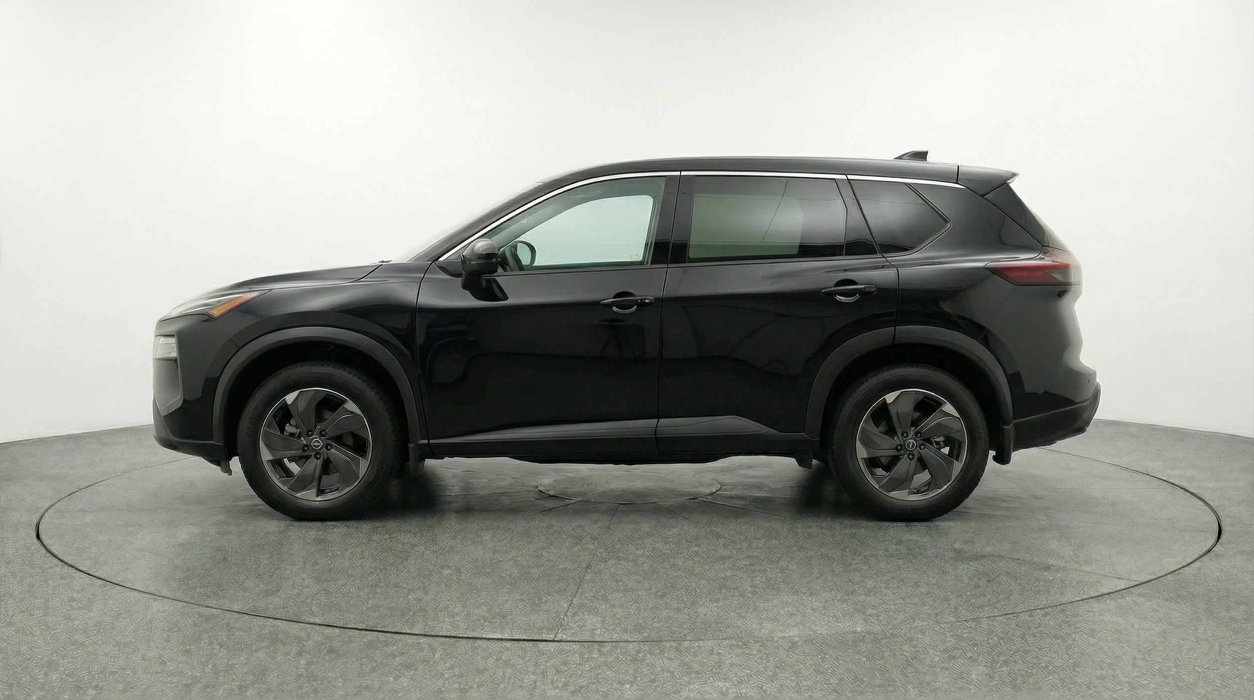 Thumbnail: 2025 Nissan Rogue - 4