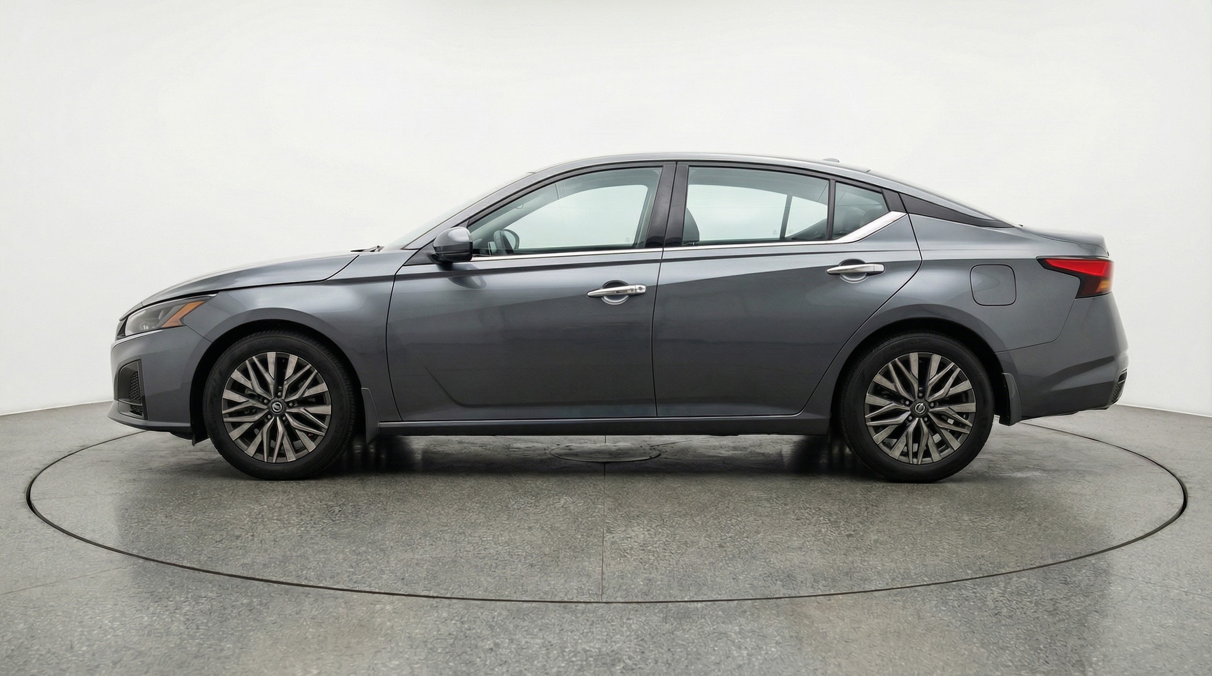 Thumbnail: 2025 Nissan Altima - 4