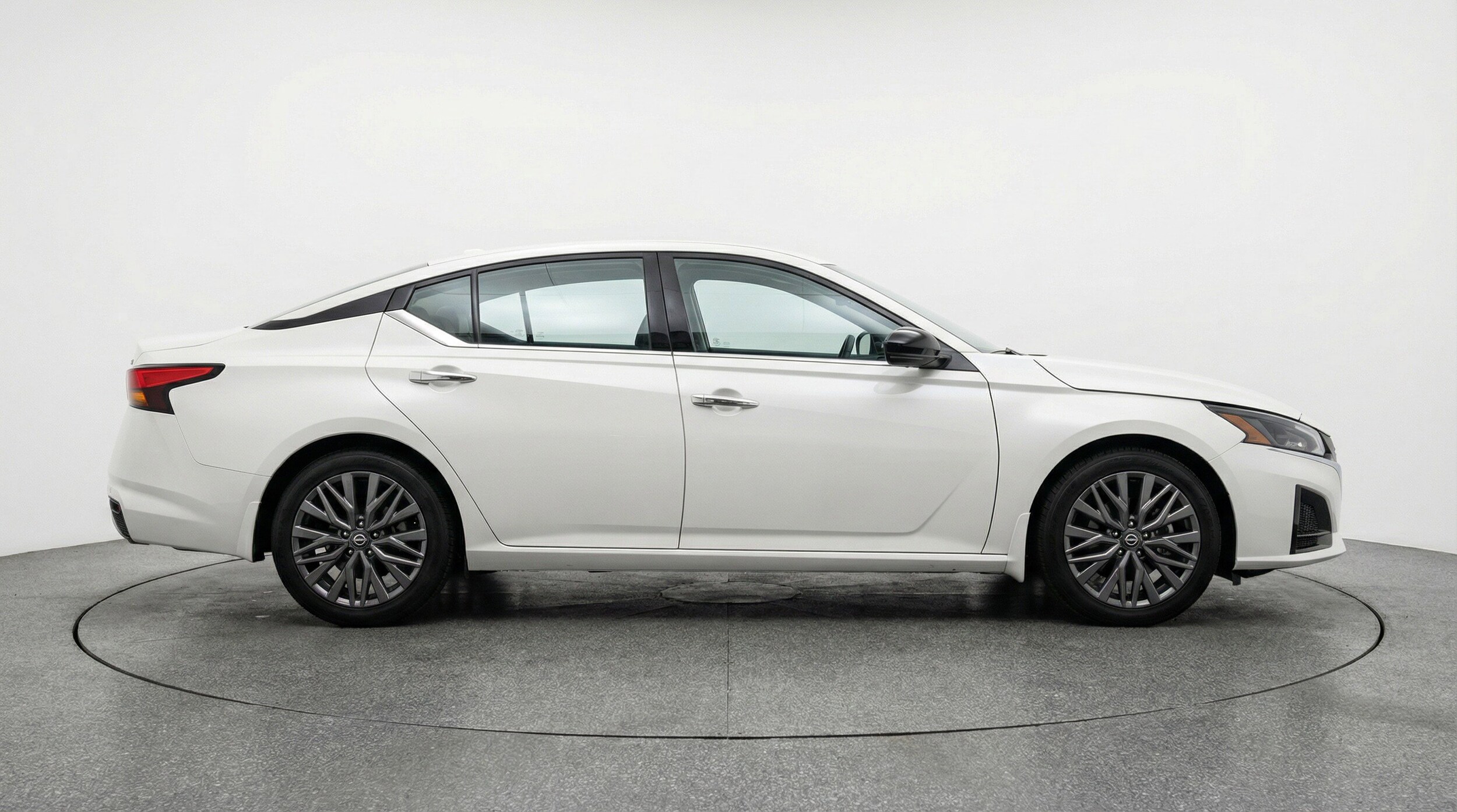 Thumbnail: 2025 Nissan Altima - 11