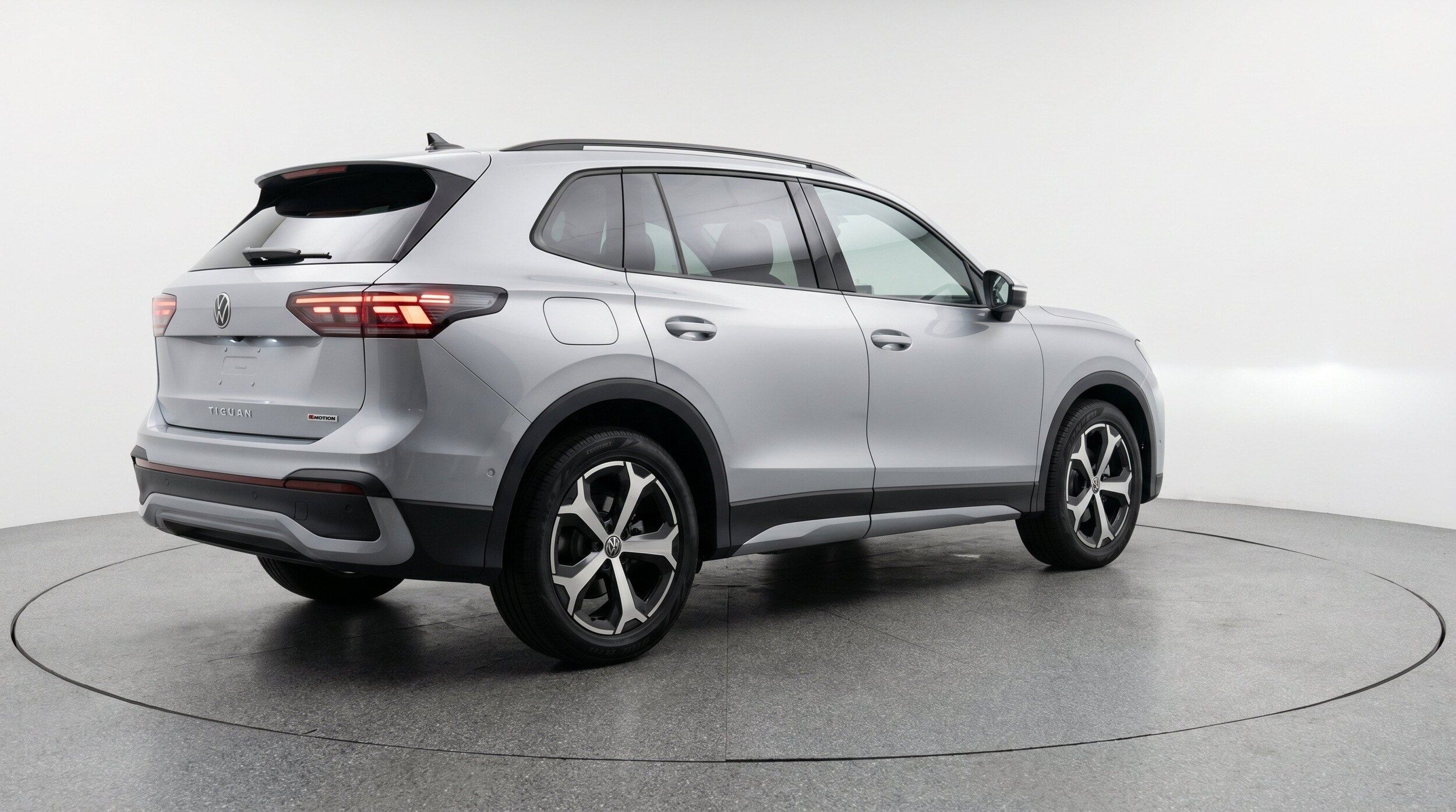 Thumbnail: 2026 Volkswagen Tiguan - 9