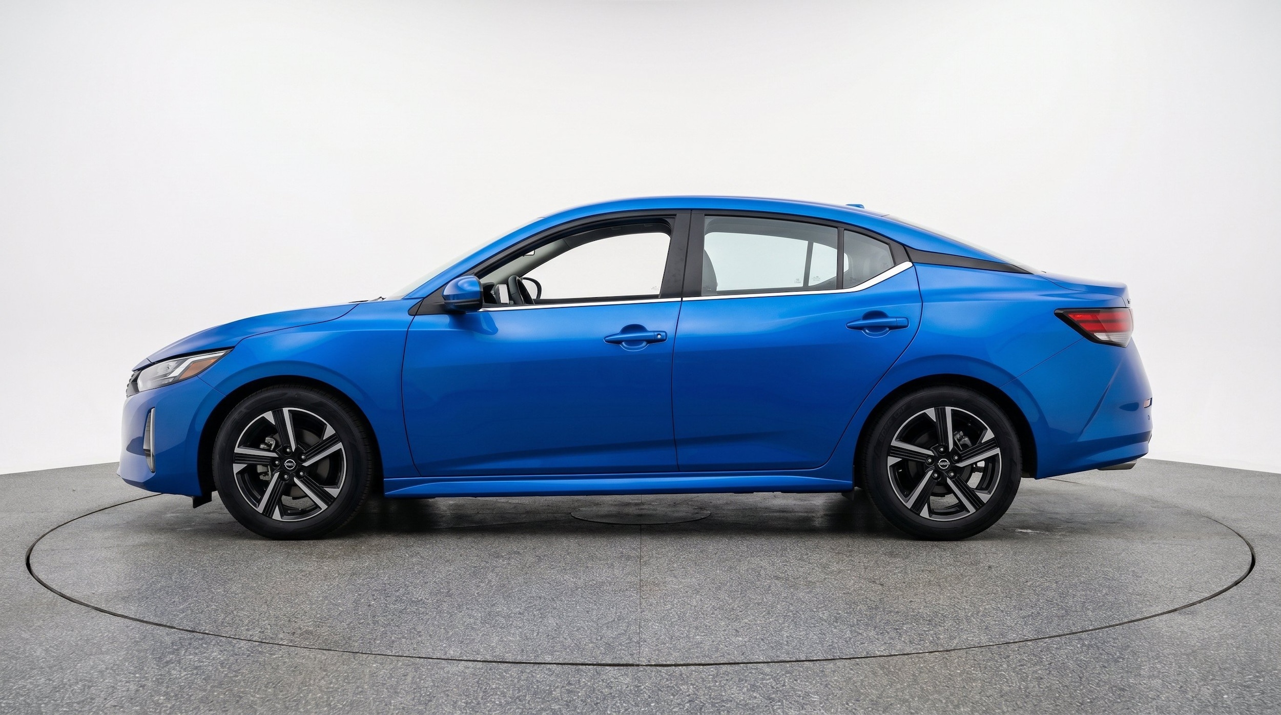 Thumbnail: 2025 Nissan Sentra - 5