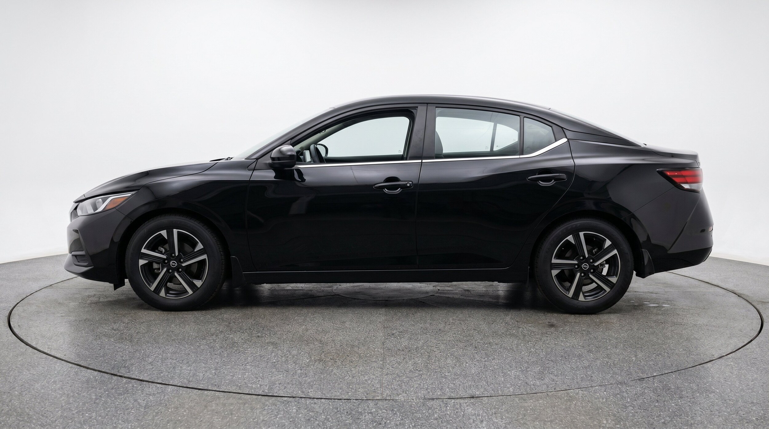 Thumbnail: 2024 Nissan Sentra - 5