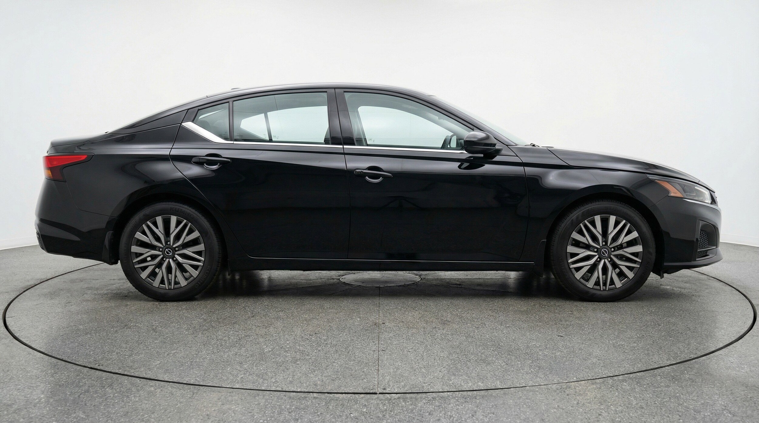Thumbnail: 2025 Nissan Altima - 11