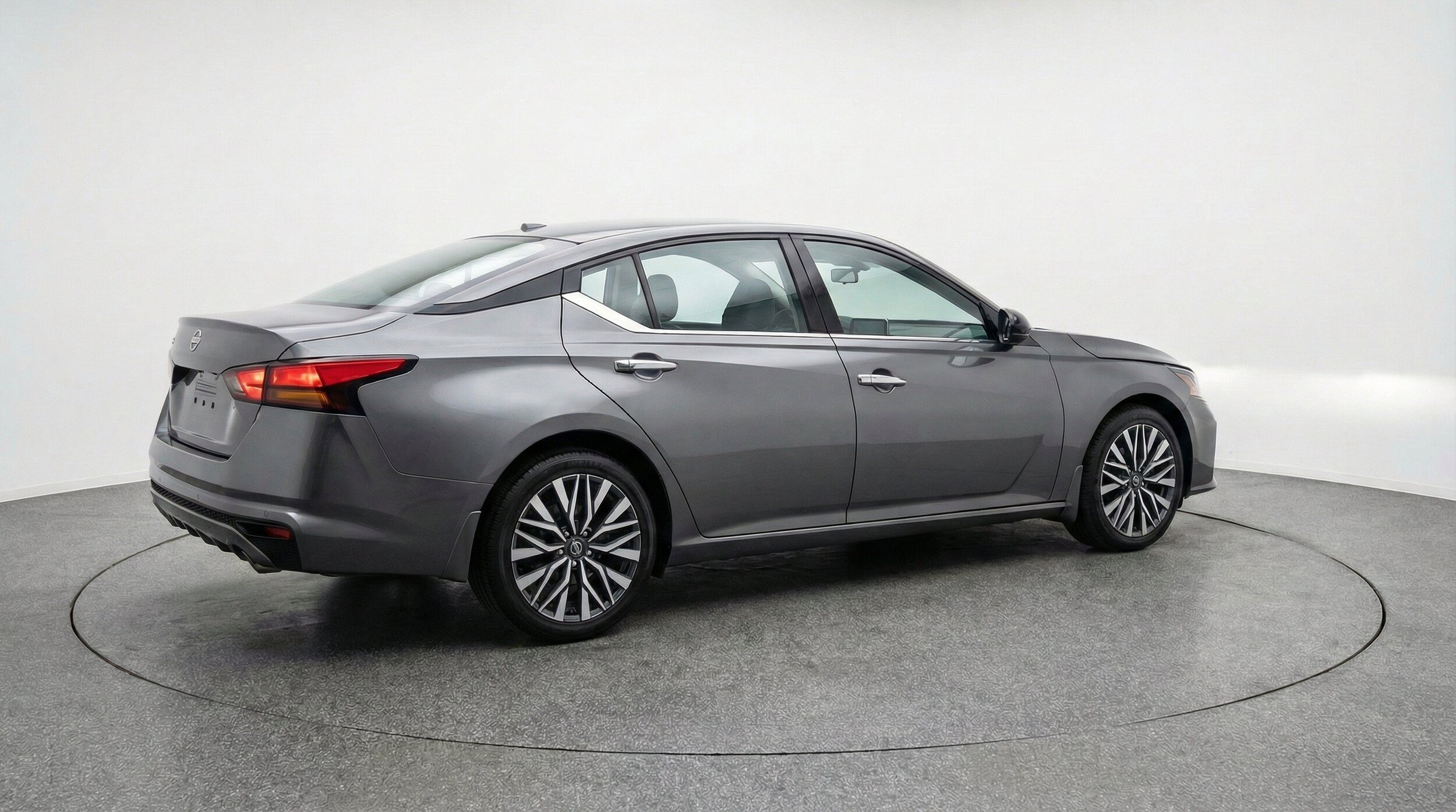 Thumbnail: 2025 Nissan Altima - 9