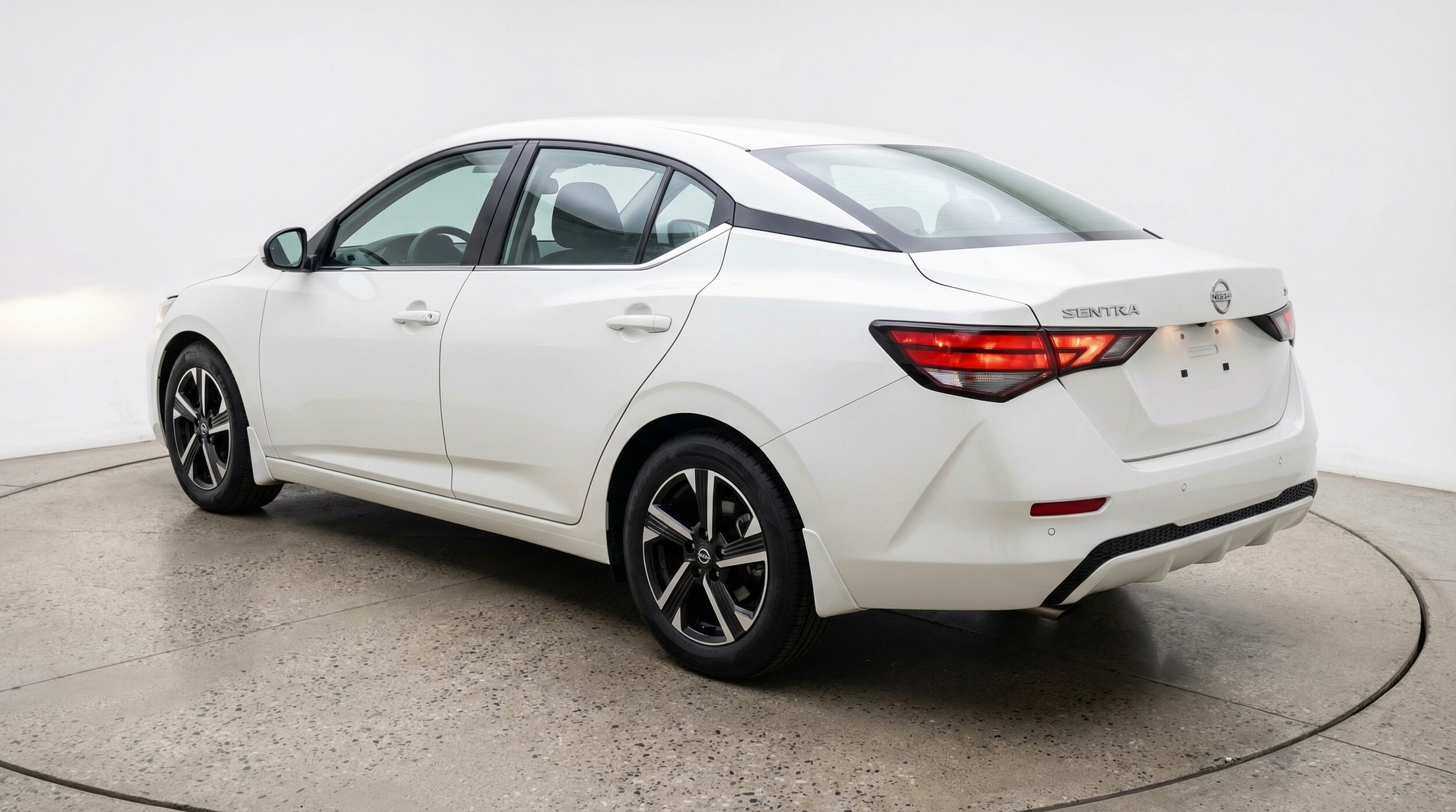 Thumbnail: 2025 Nissan Sentra - 5