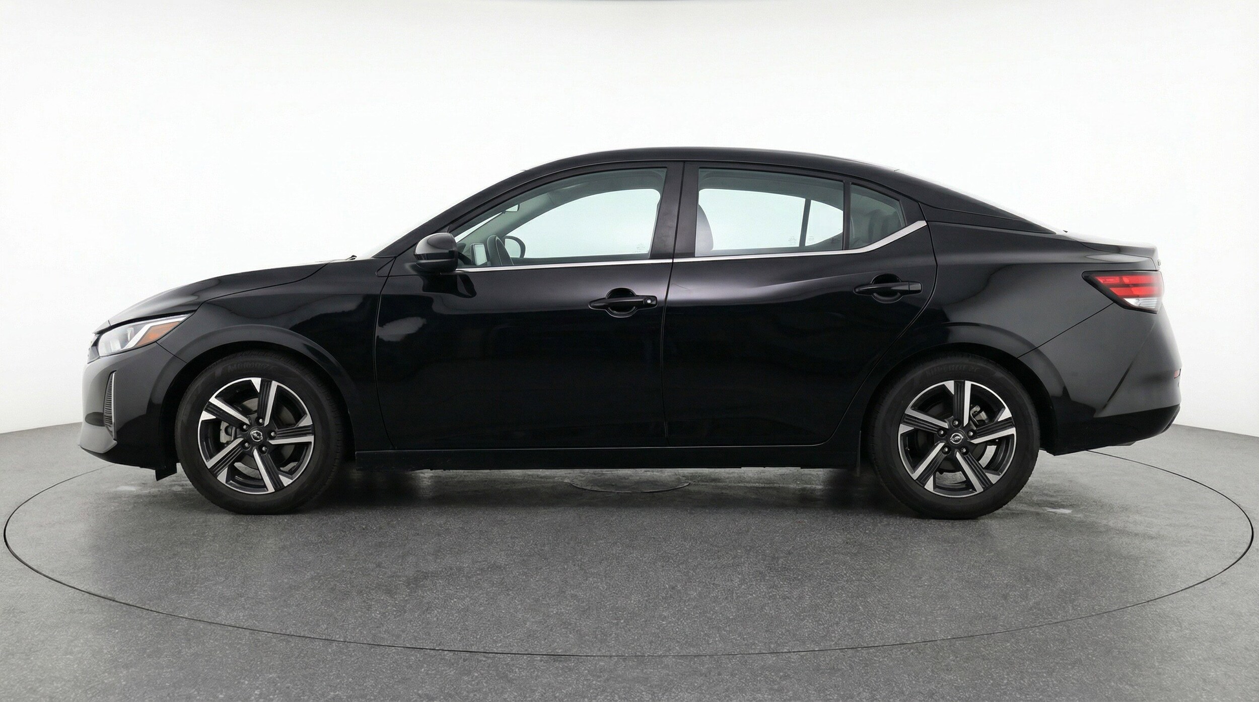 Thumbnail: 2025 Nissan Sentra - 5