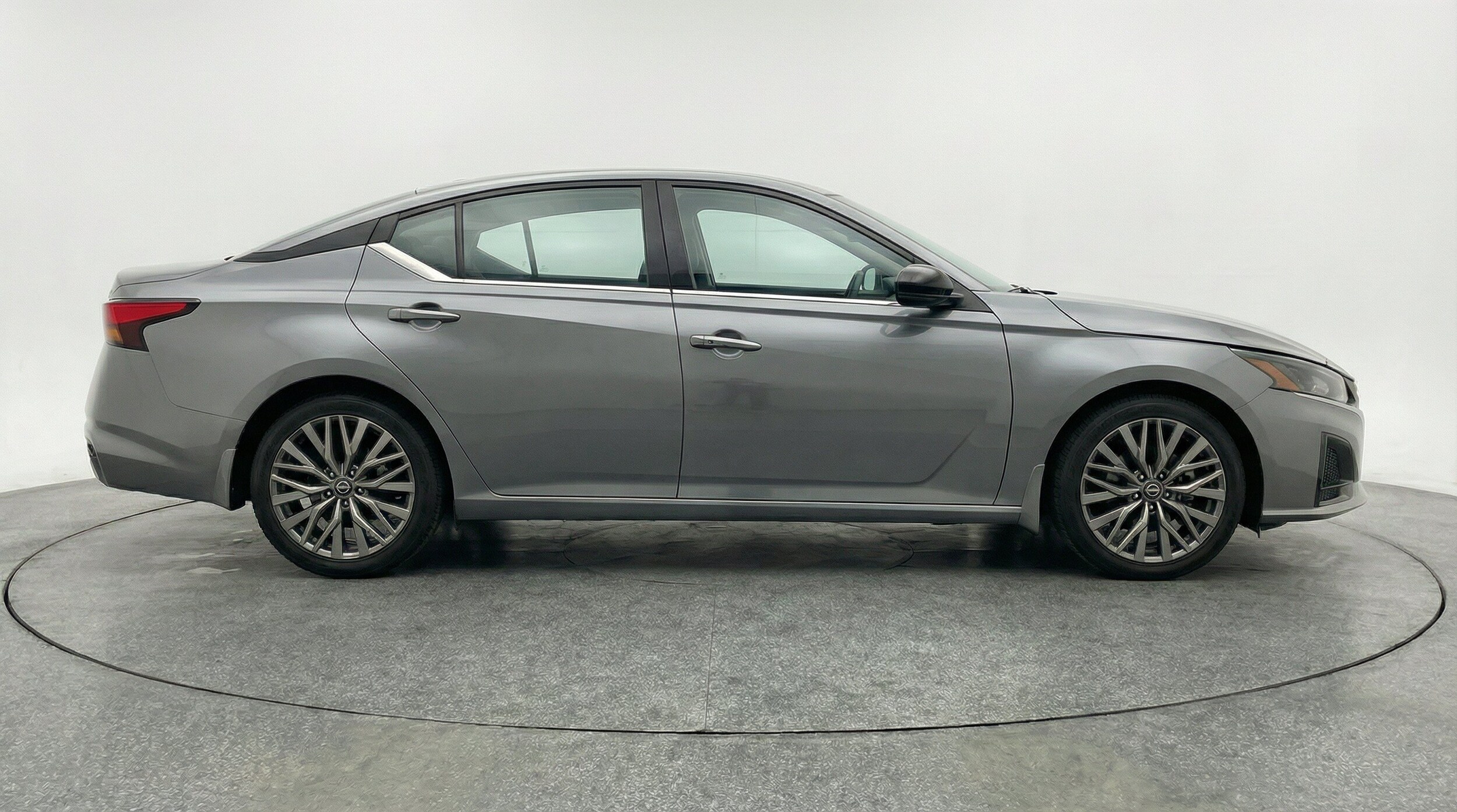 Thumbnail: 2025 Nissan Altima - 11