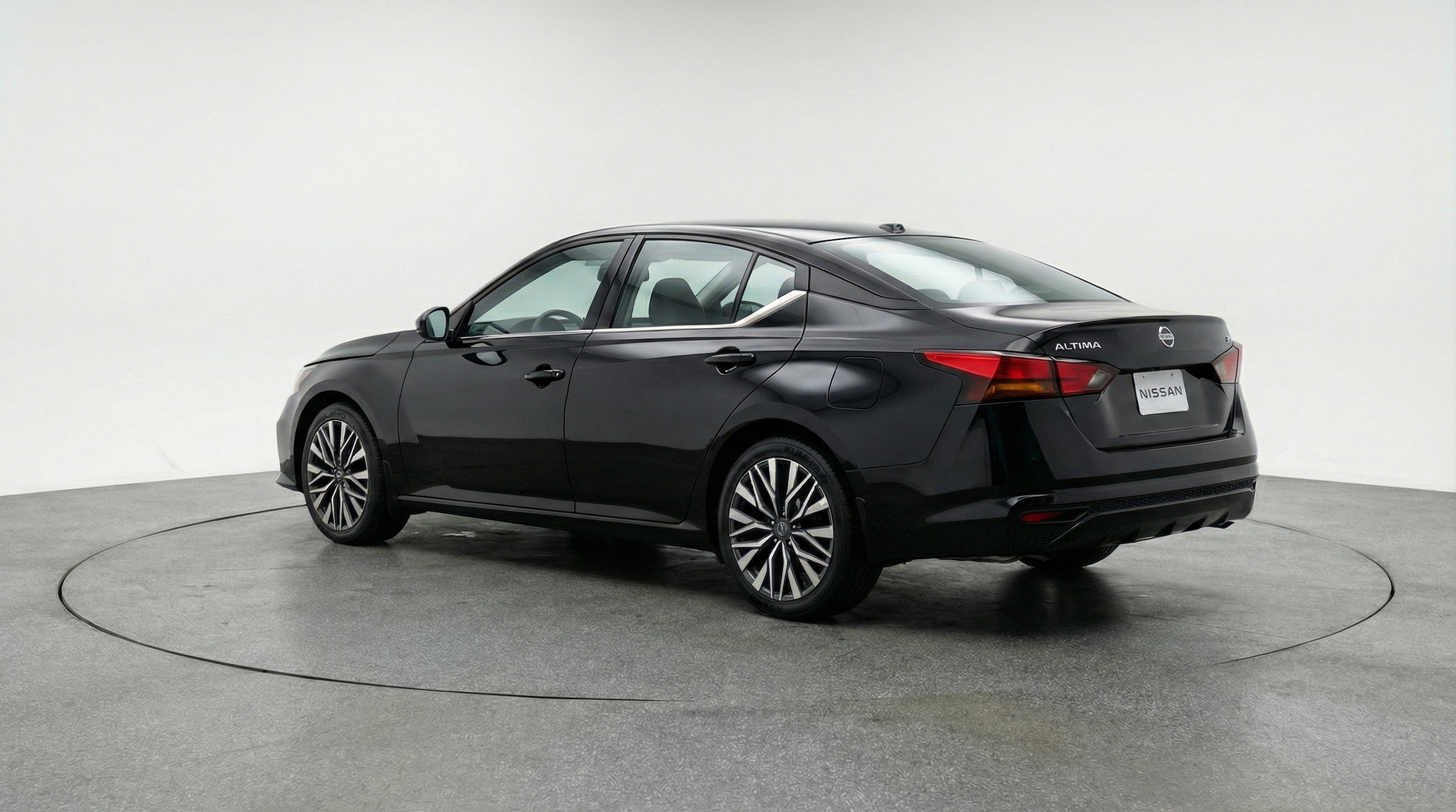 Thumbnail: 2025 Nissan Altima - 6