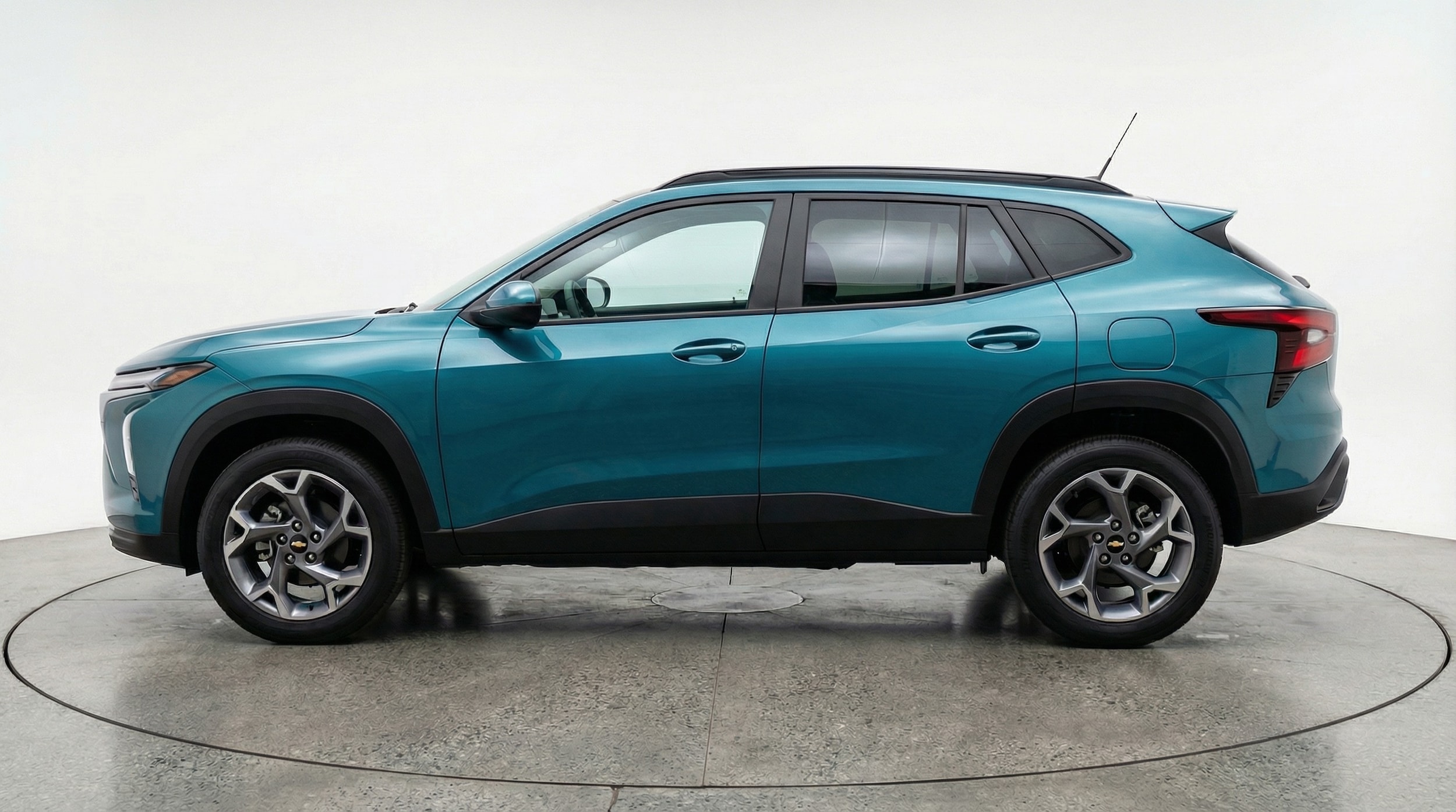 Thumbnail: 2025 Chevrolet Trax - 4