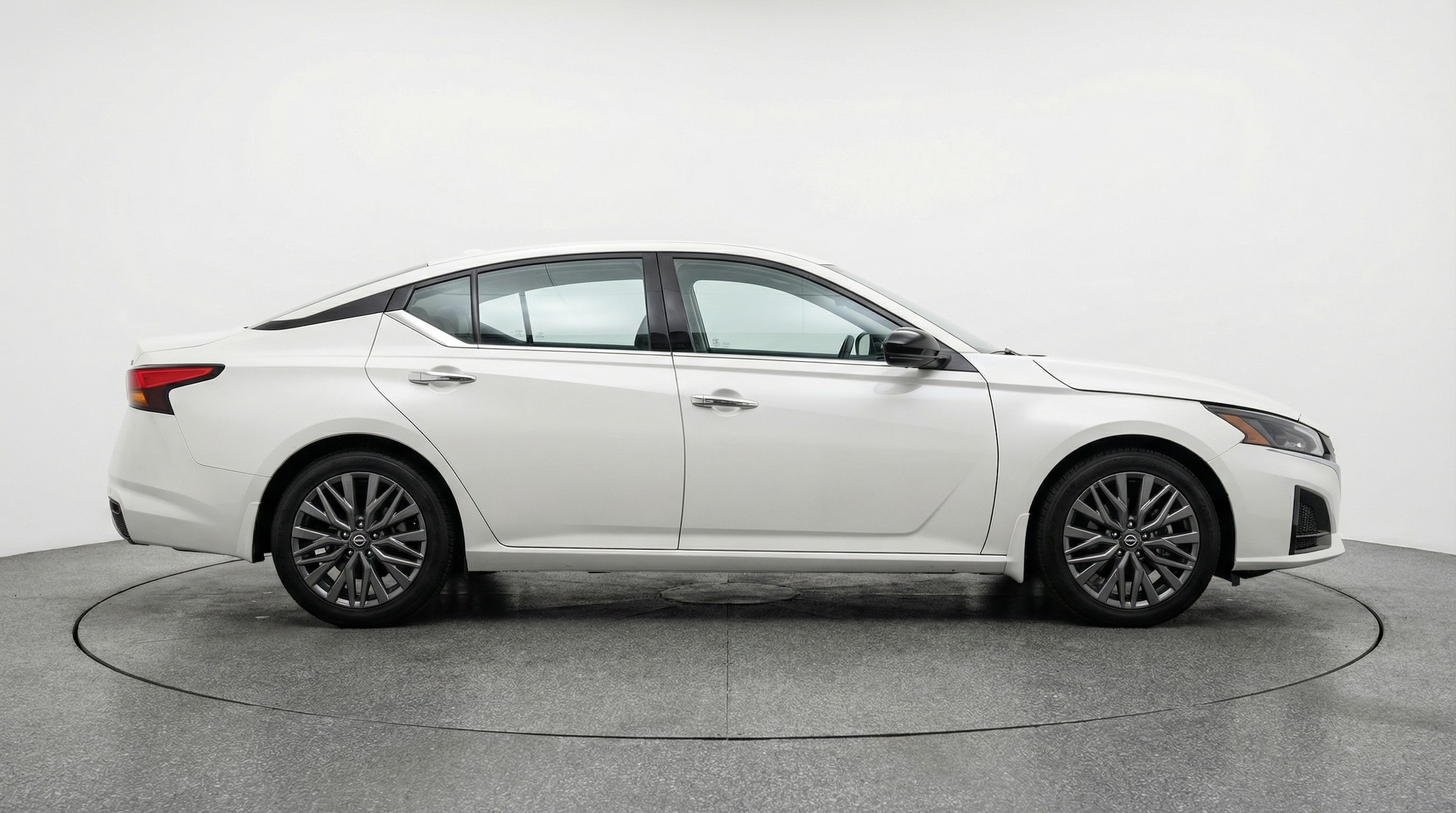 Thumbnail: 2025 Nissan Altima - 8