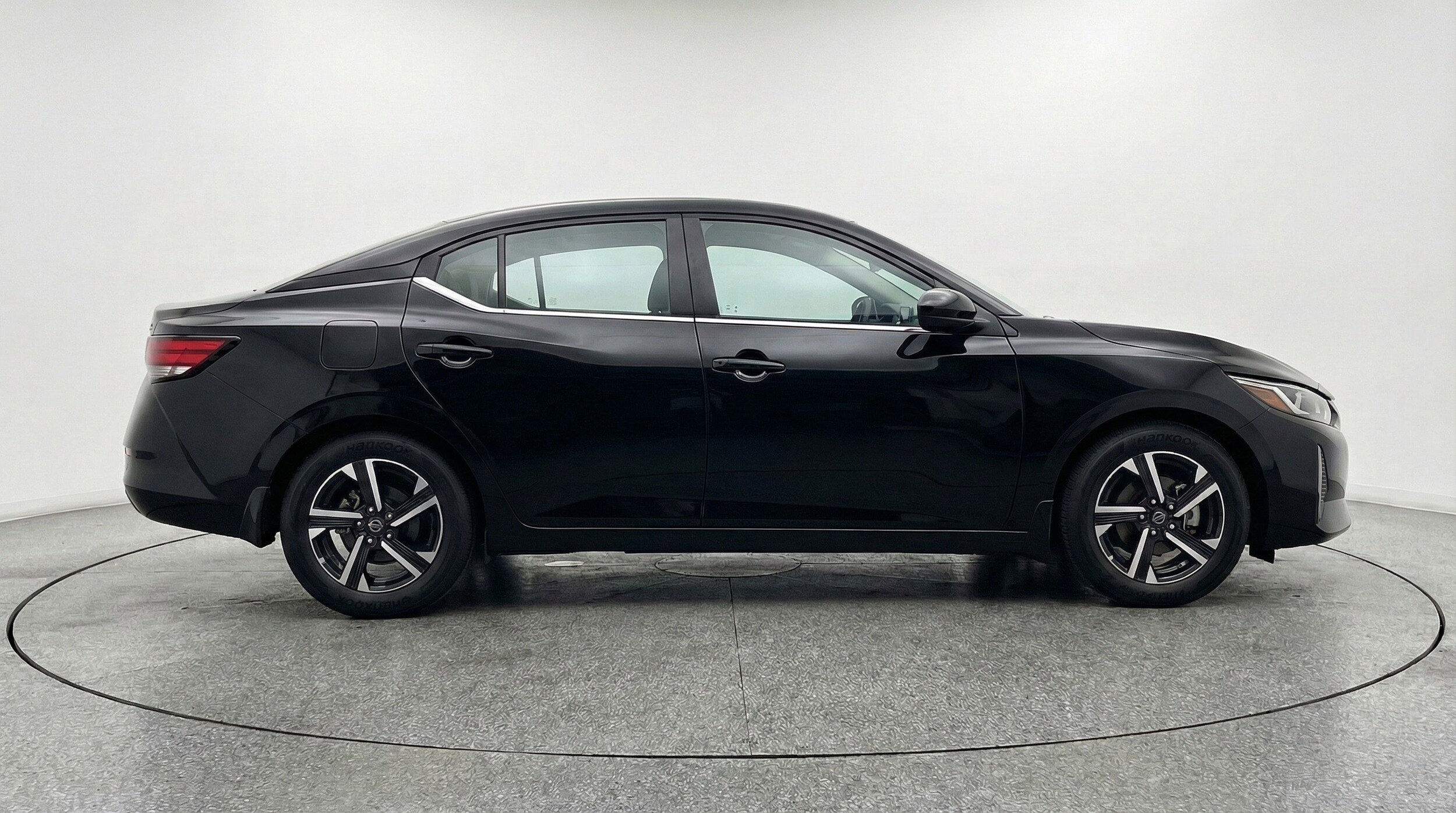 Thumbnail: 2025 Nissan Sentra - 11