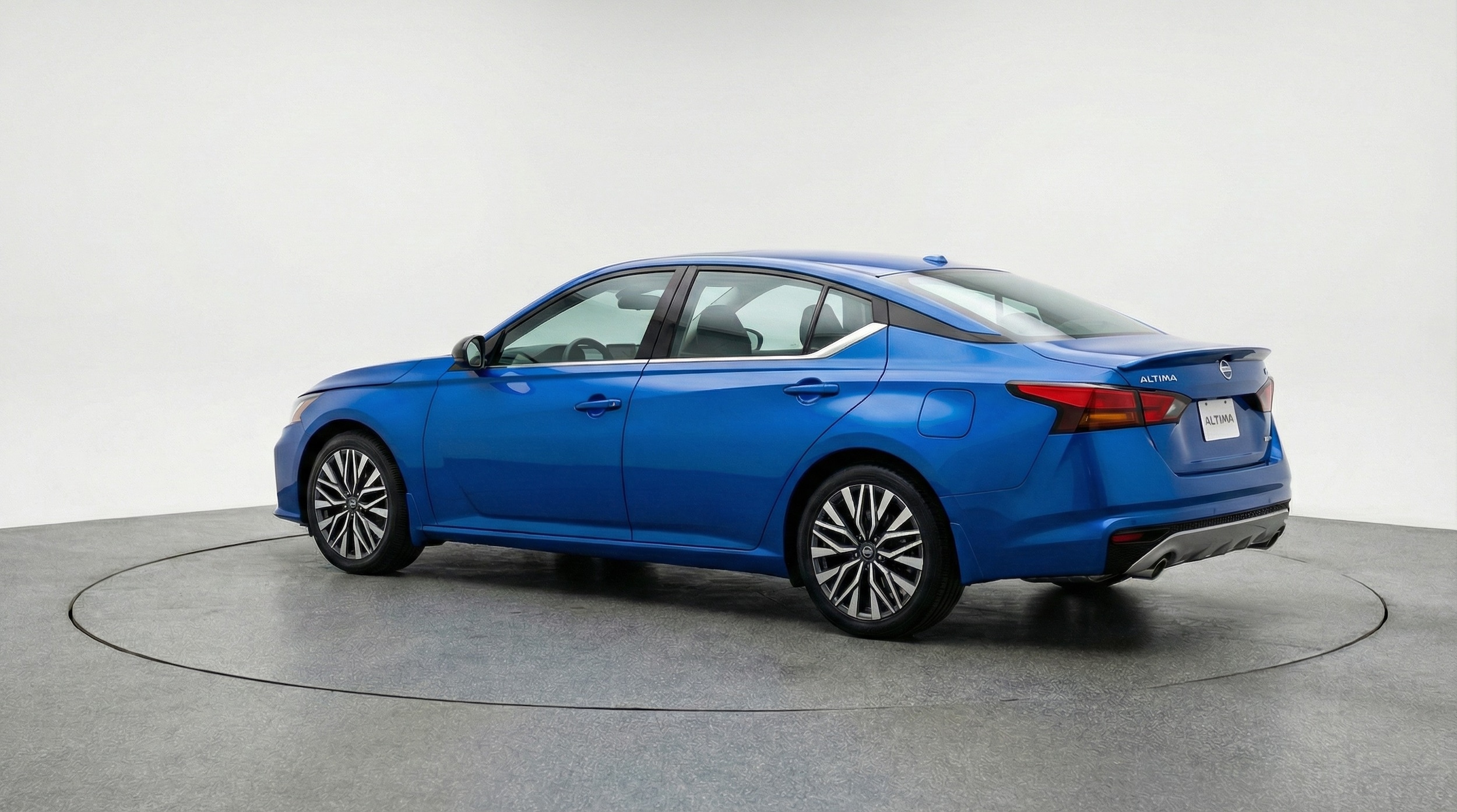 Thumbnail: 2025 Nissan Altima - 5