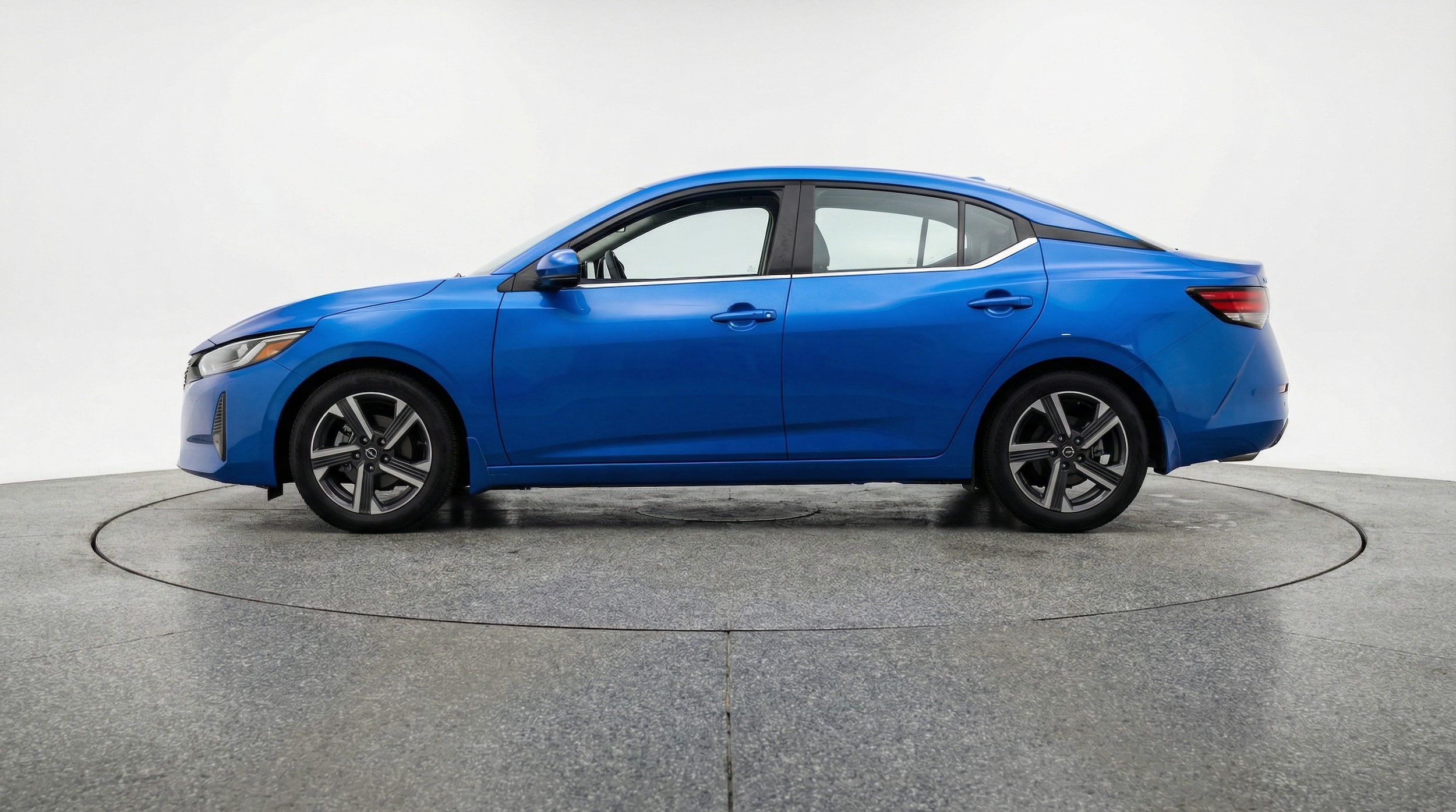 Thumbnail: 2025 Nissan Sentra - 4