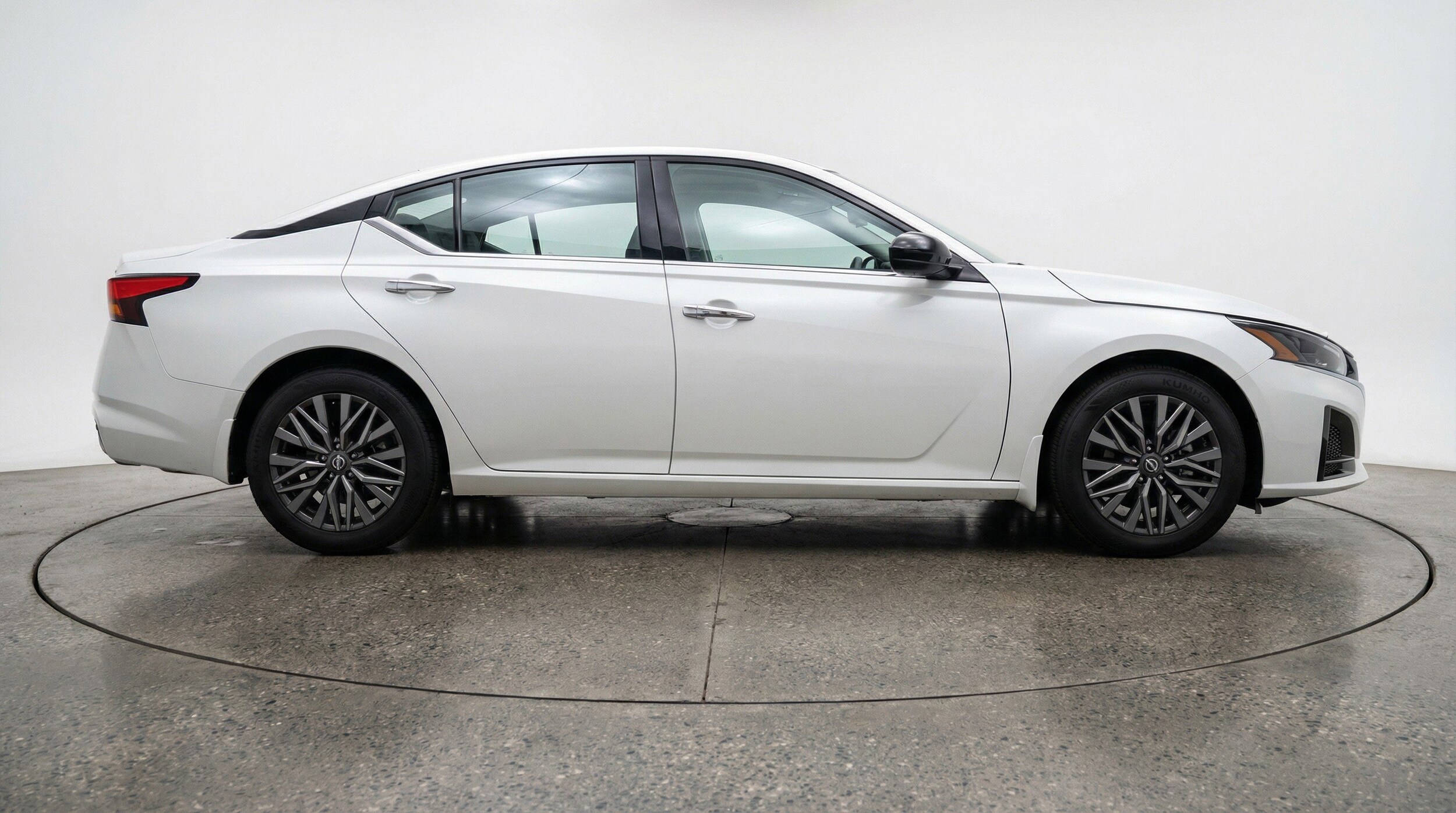 Thumbnail: 2025 Nissan Altima - 11