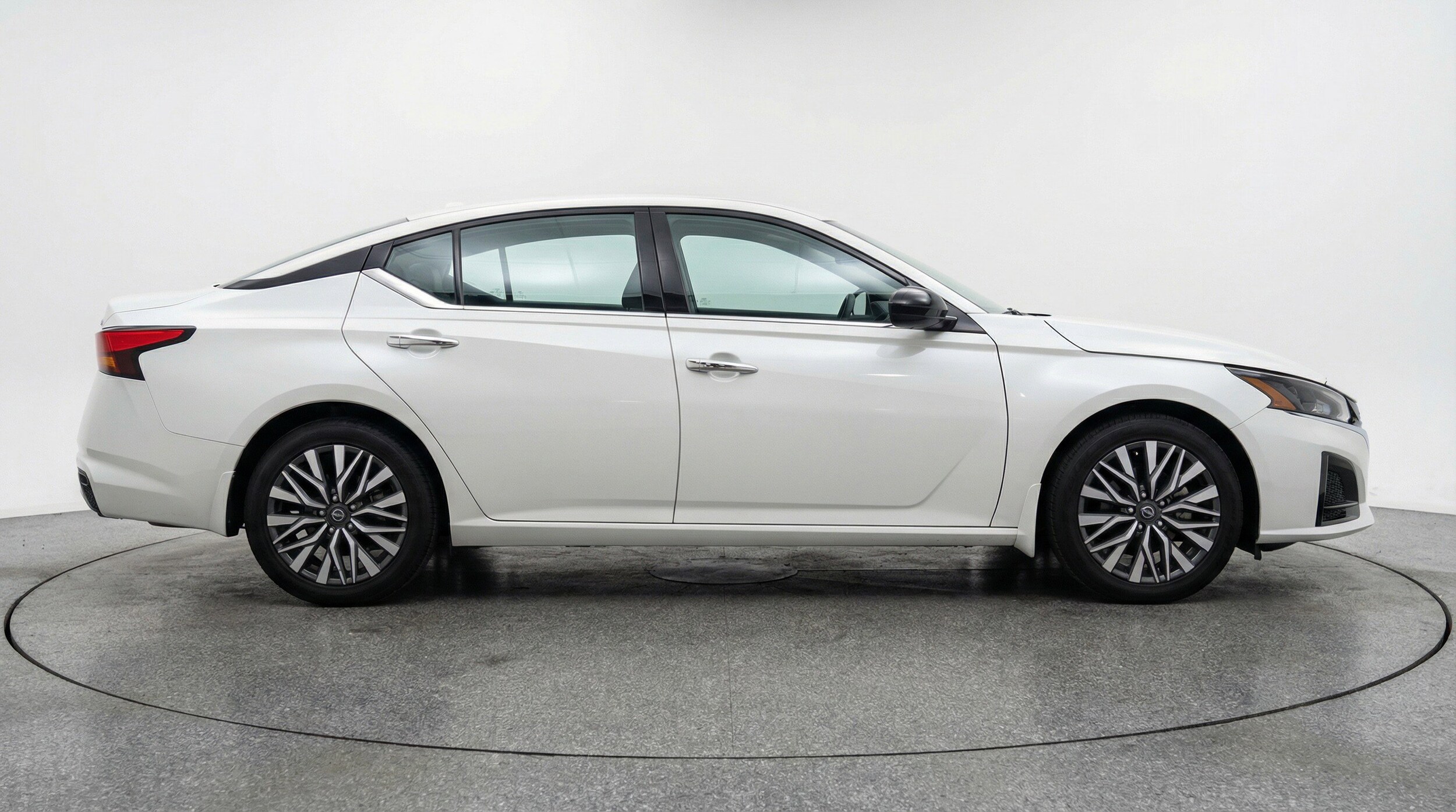 Thumbnail: 2025 Nissan Altima - 11