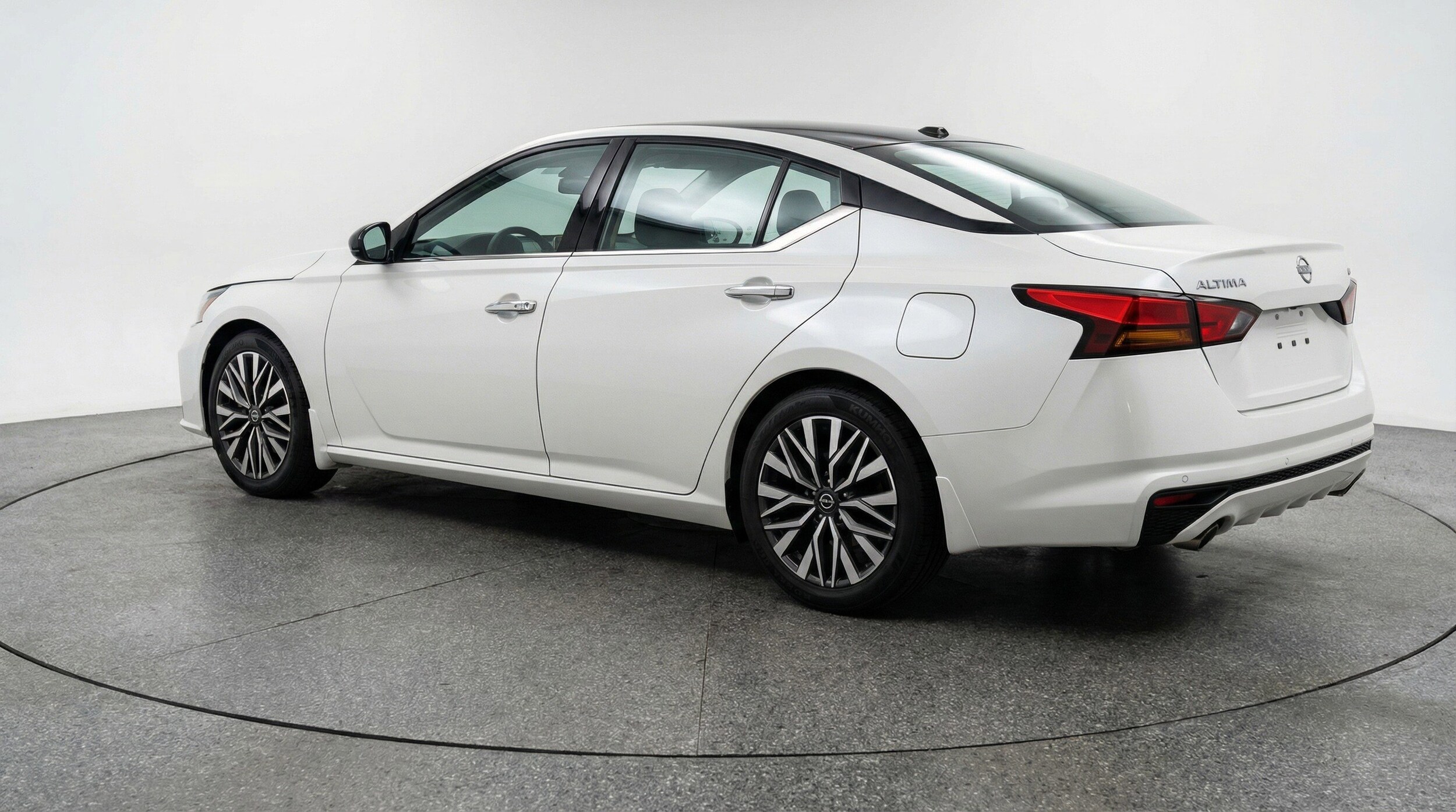 Thumbnail: 2025 Nissan Altima - 6