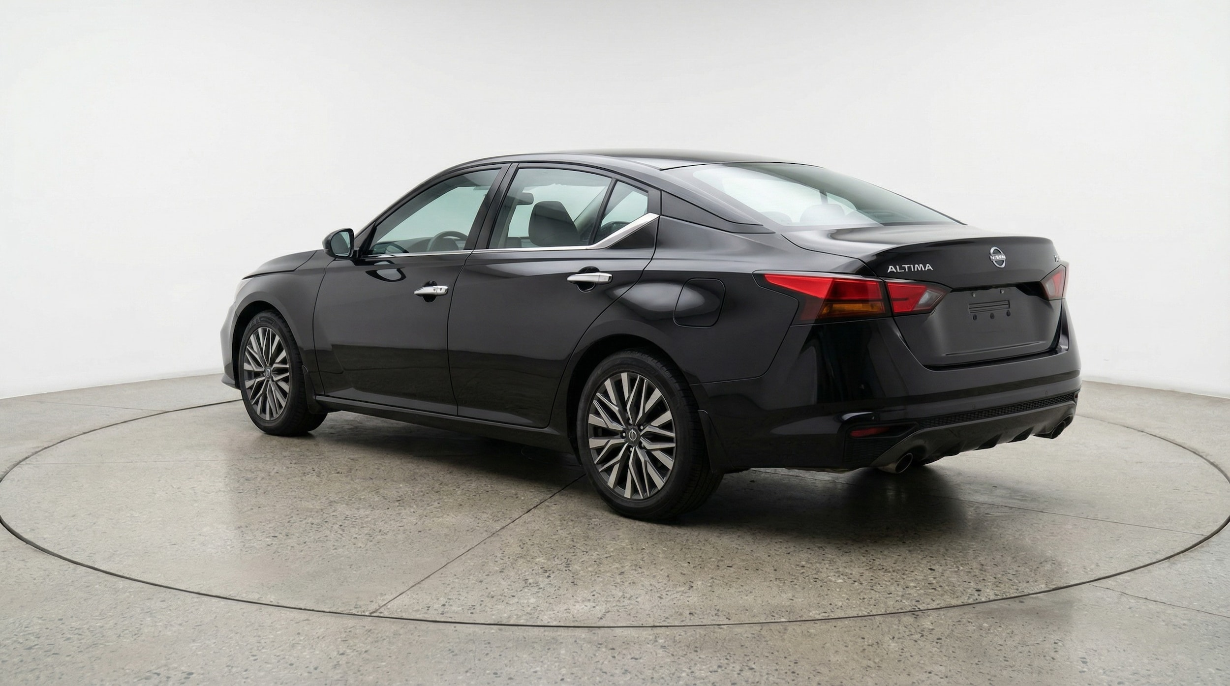 Thumbnail: 2025 Nissan Altima - 5