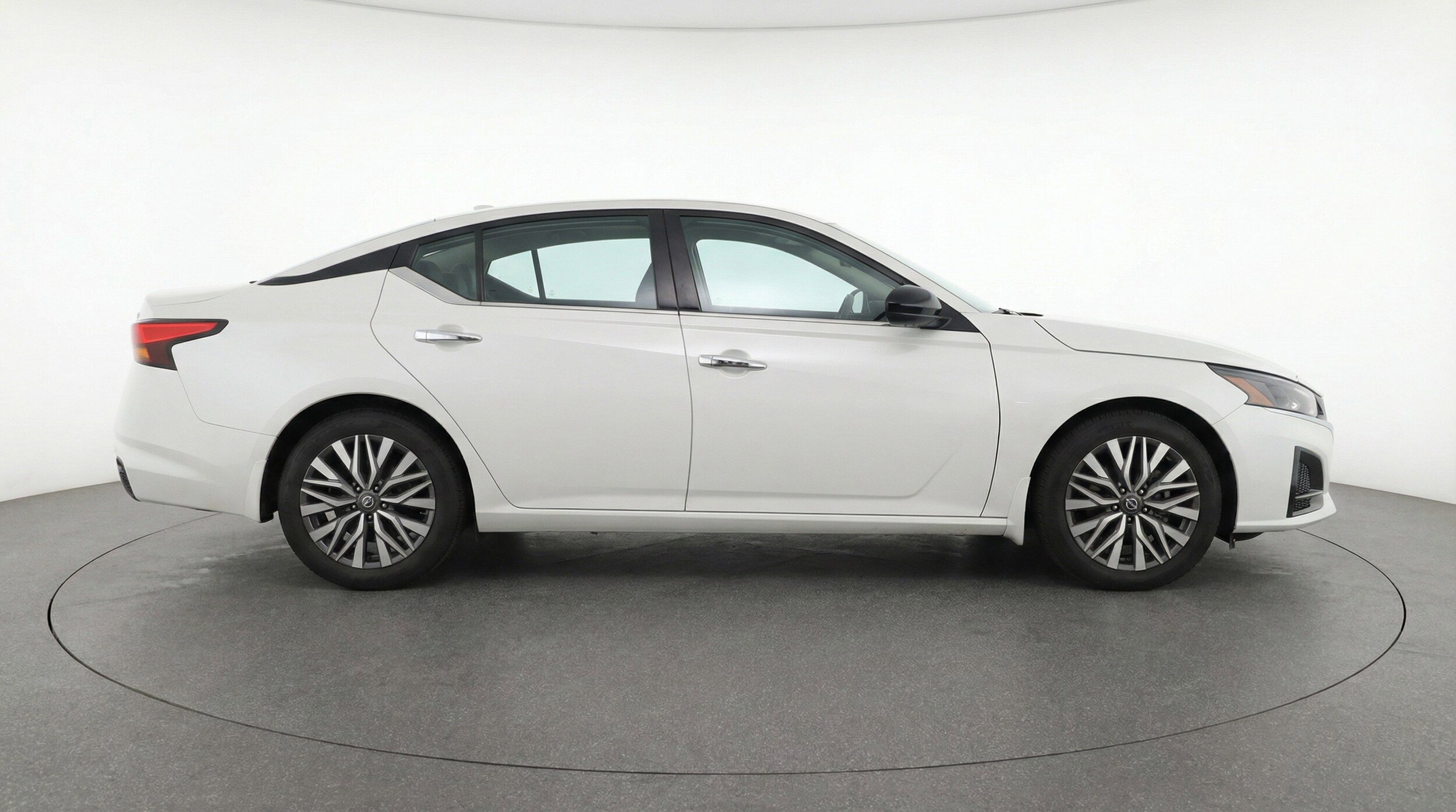 Thumbnail: 2025 Nissan Altima - 11