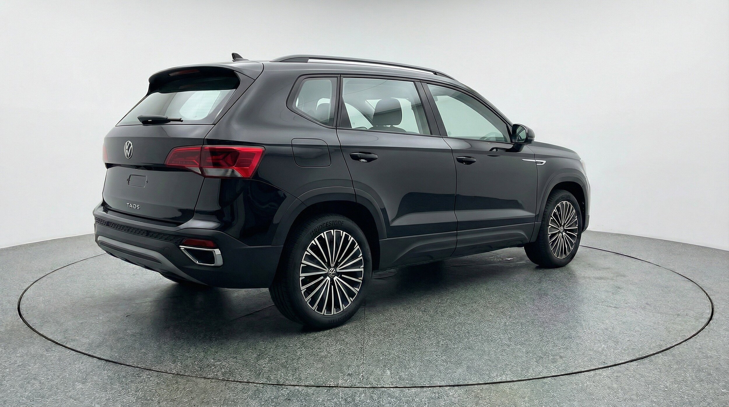 Thumbnail: 2025 Volkswagen Taos - 9