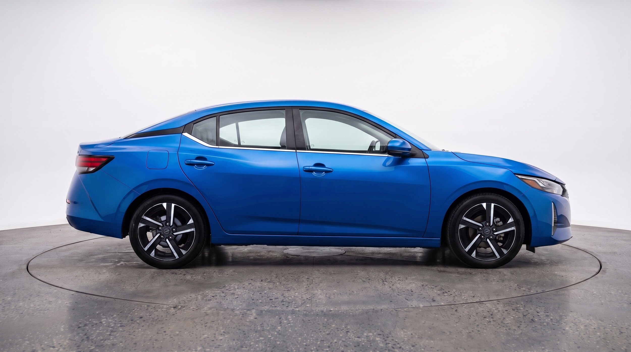Thumbnail: 2025 Nissan Sentra - 11