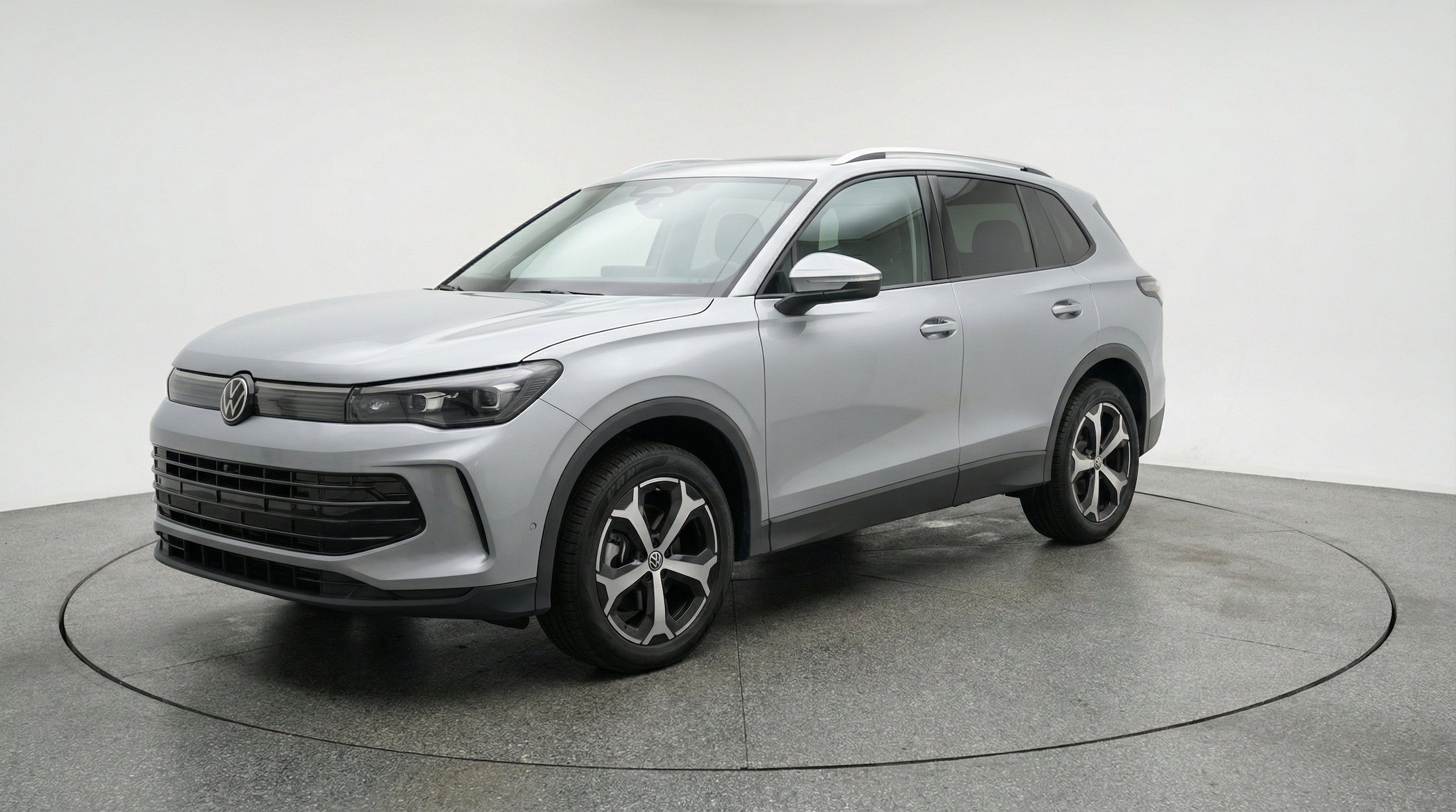 Thumbnail: 2026 Volkswagen Tiguan - 3