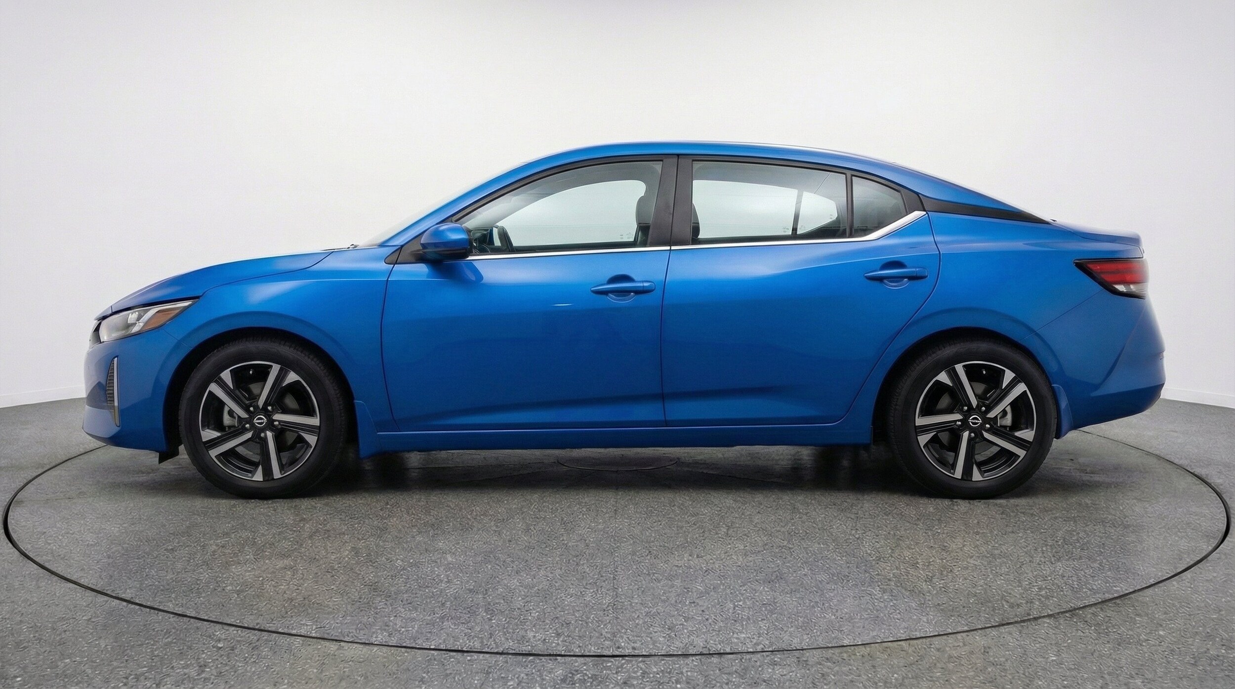 Thumbnail: 2025 Nissan Sentra - 5