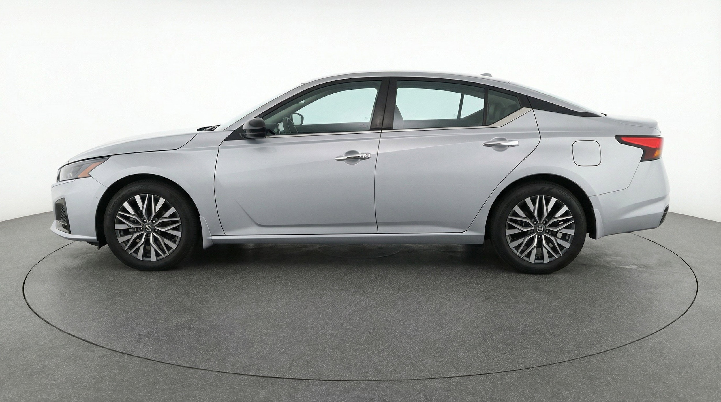 Thumbnail: 2025 Nissan Altima - 5