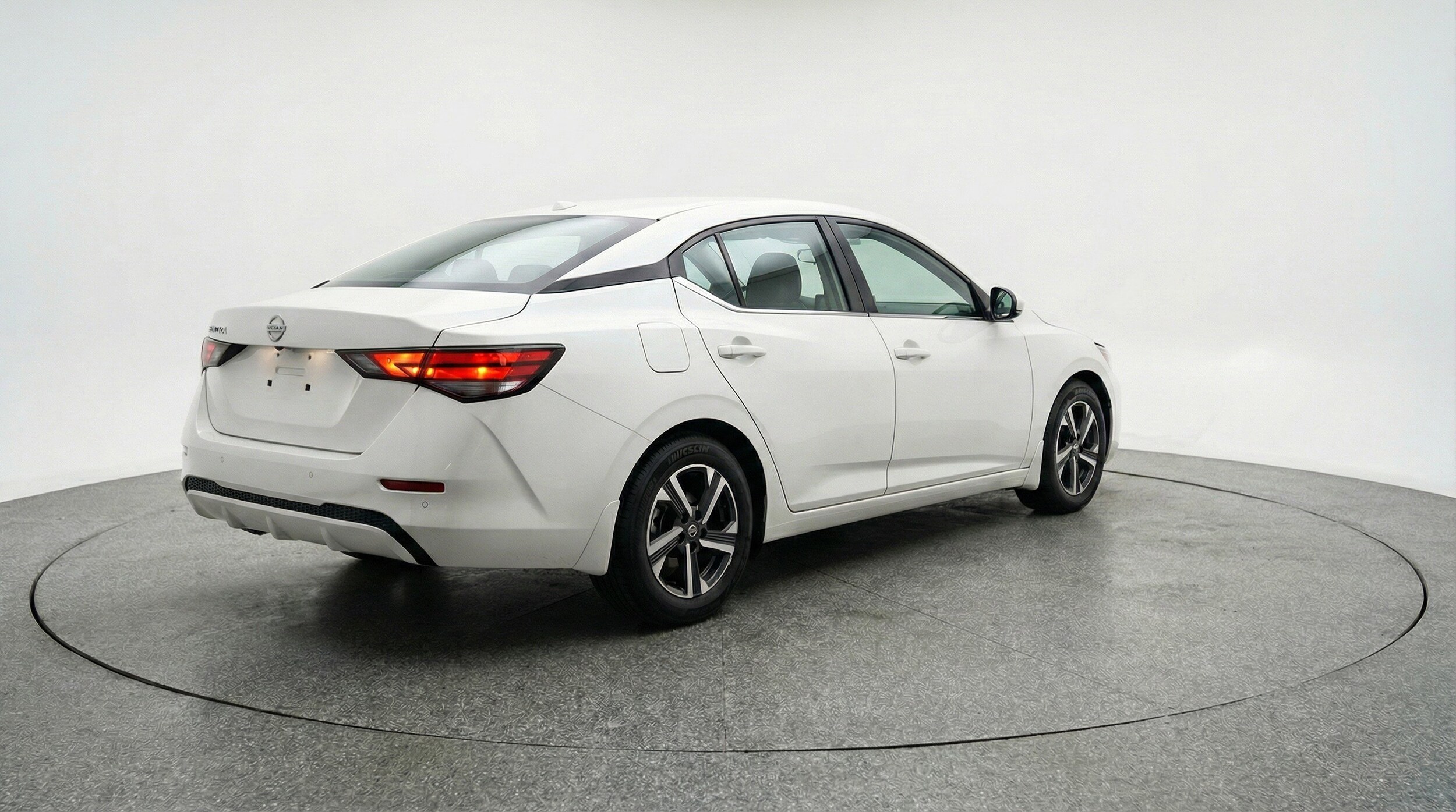 Thumbnail: 2025 Nissan Sentra - 9