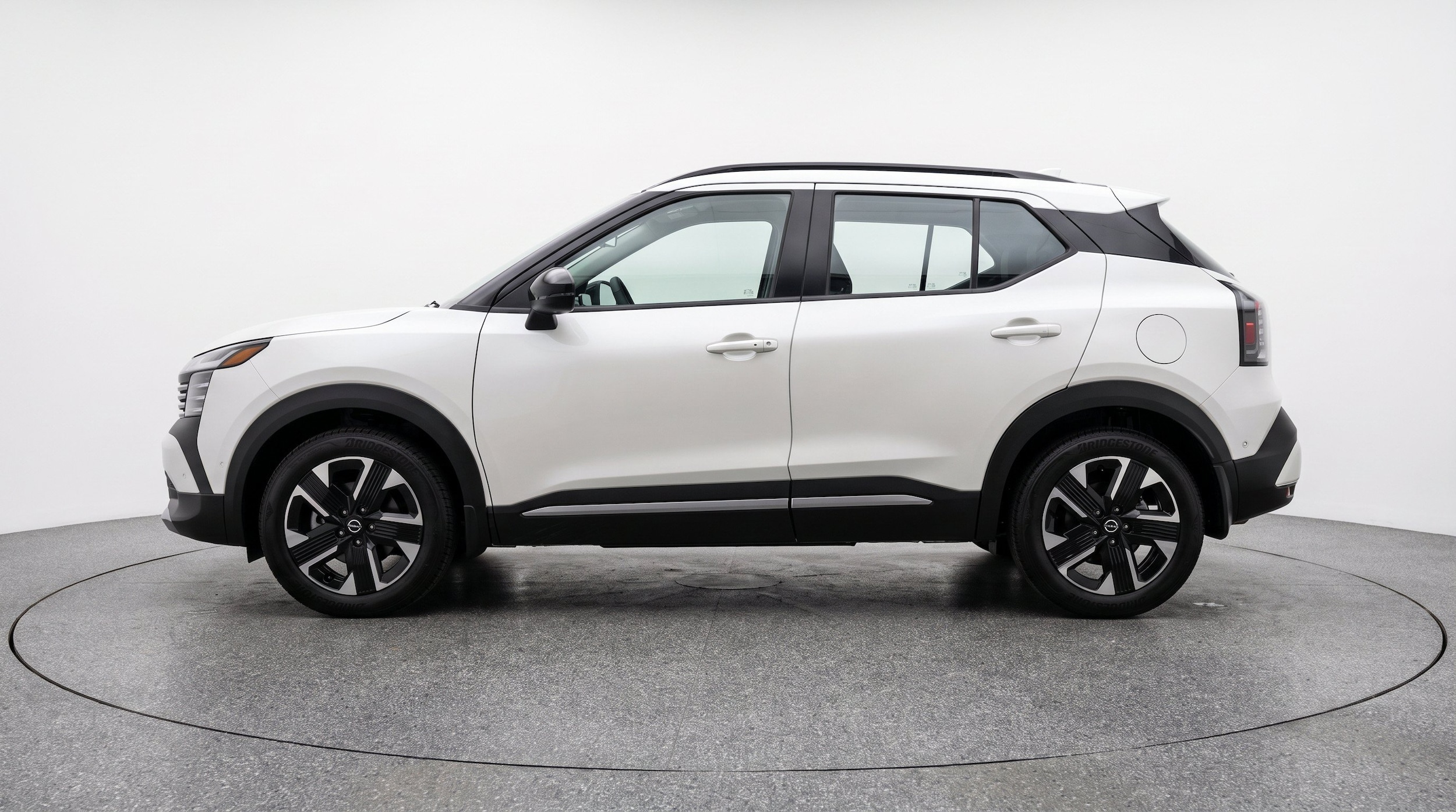 Thumbnail: 2026 Nissan Kicks - 5