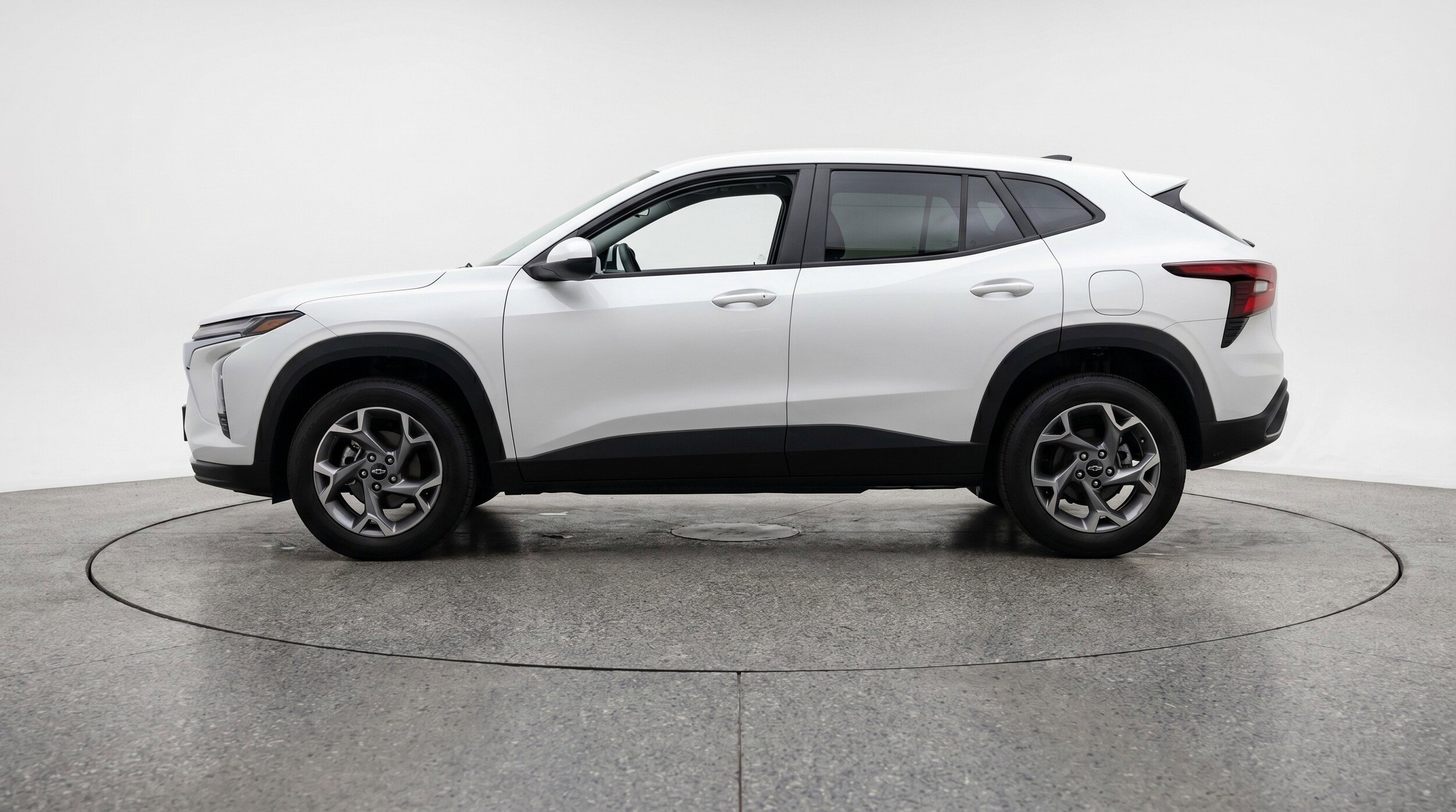 Thumbnail: 2025 Chevrolet Trax - 5