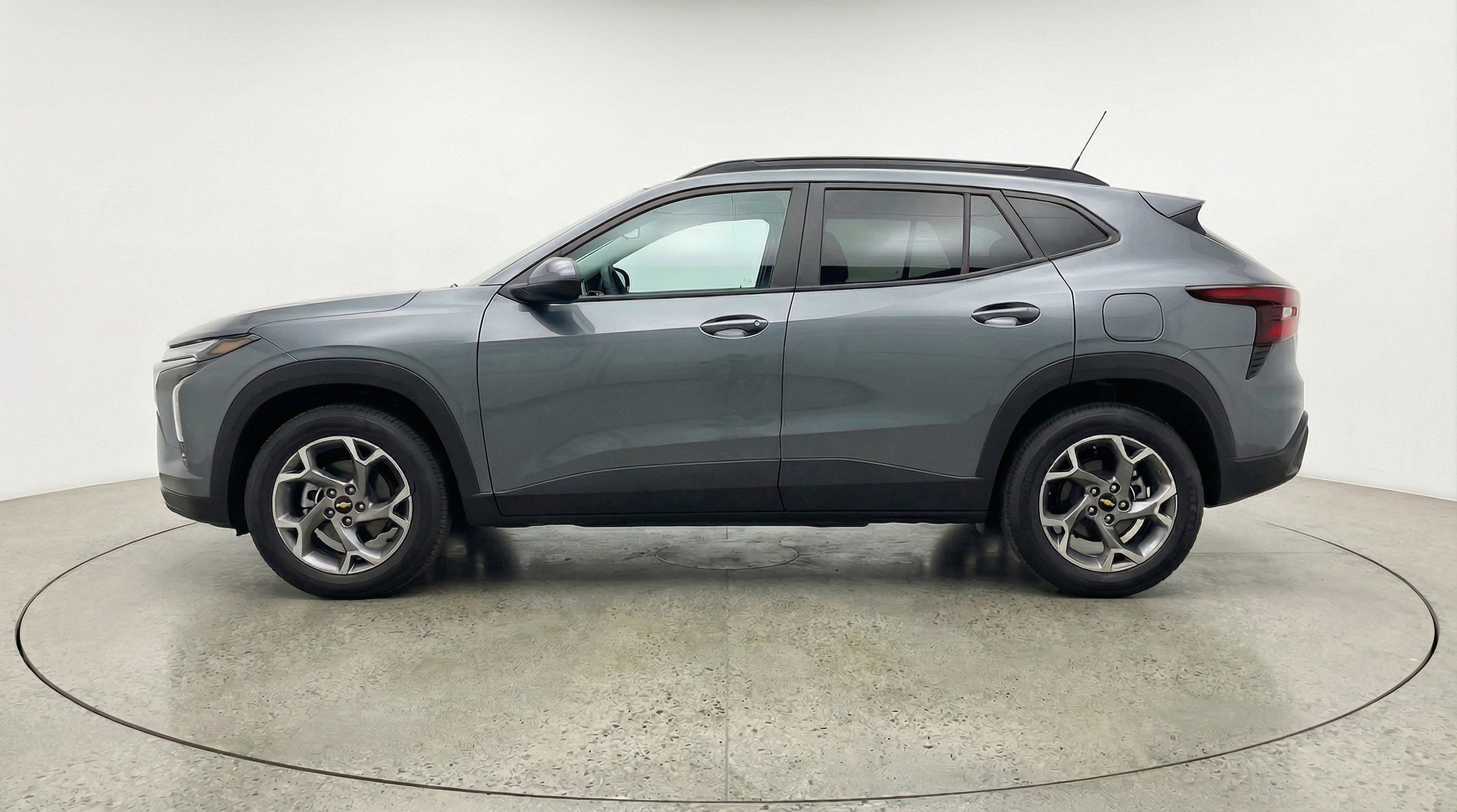 Thumbnail: 2025 Chevrolet Trax - 5