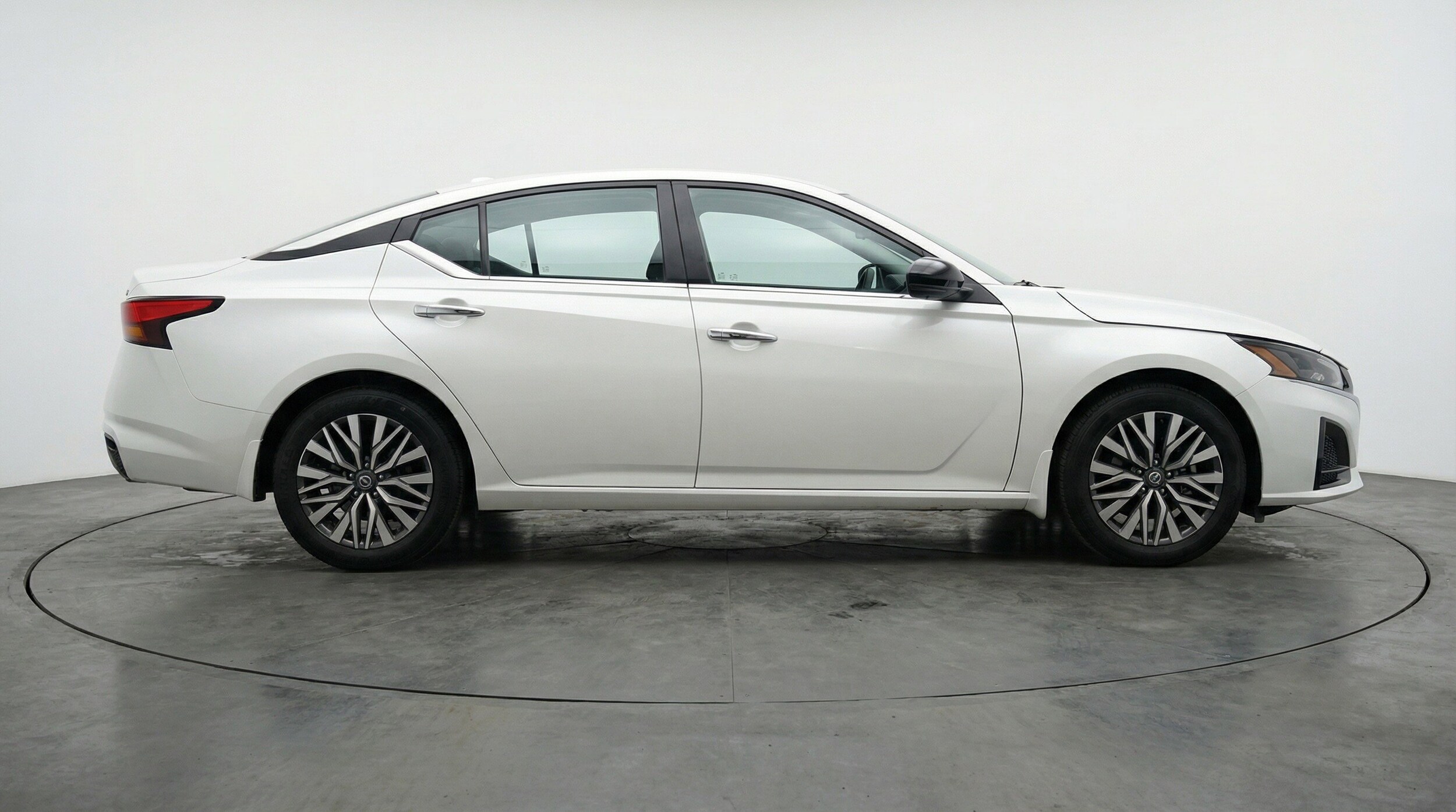 Thumbnail: 2025 Nissan Altima - 11