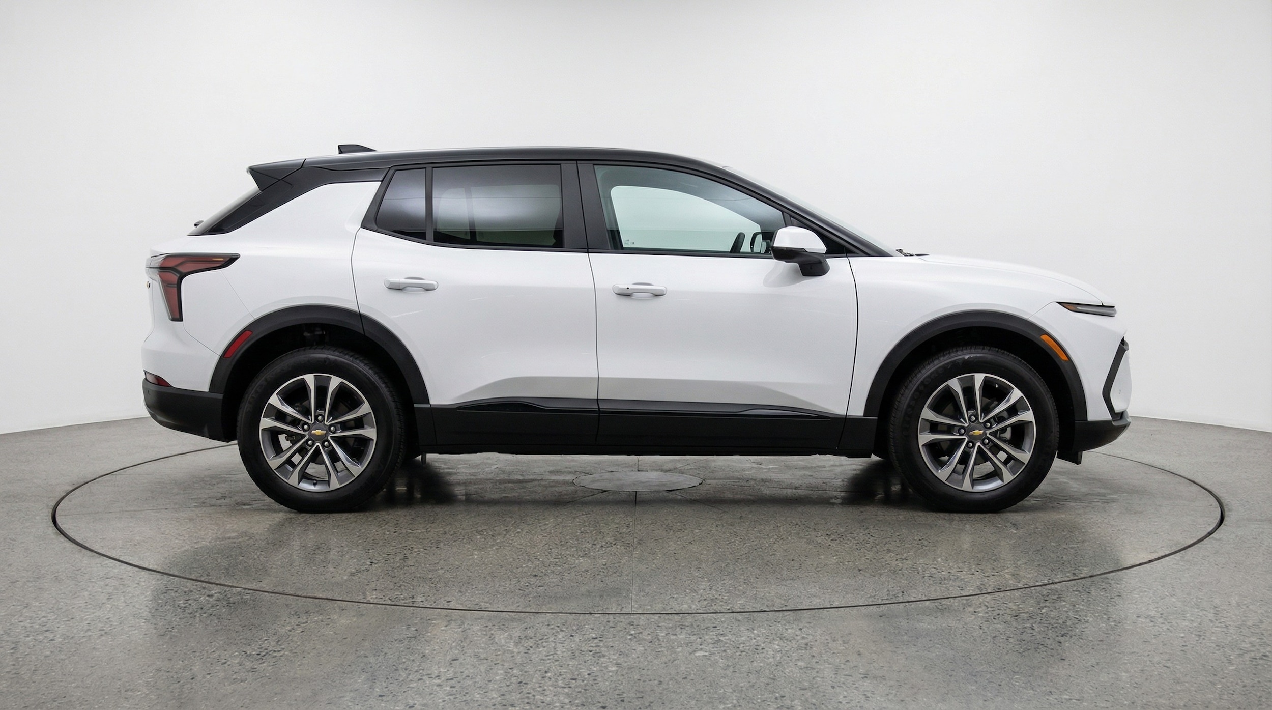 Thumbnail: 2025 Chevrolet Equinox - 8