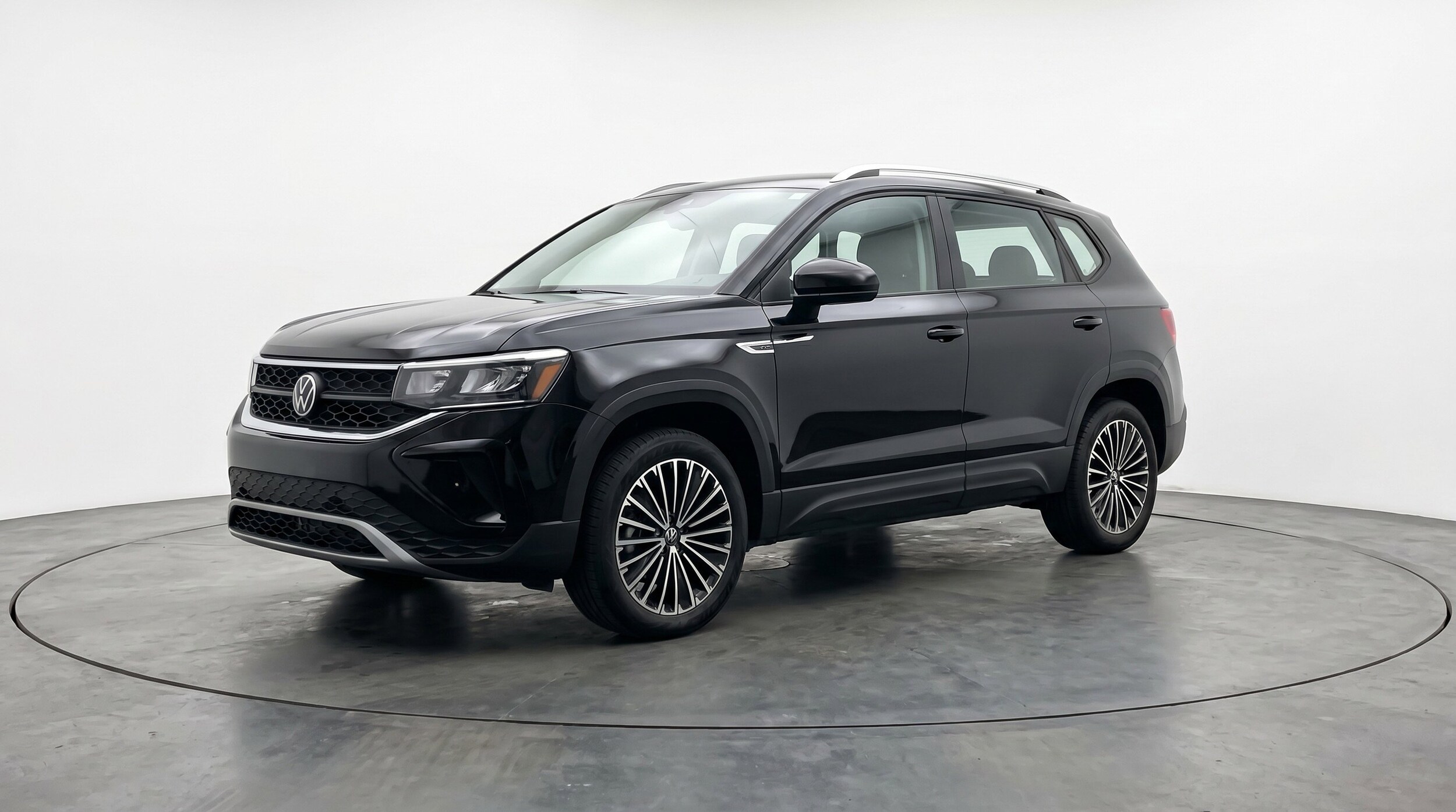Thumbnail: 2025 Volkswagen Taos - 3
