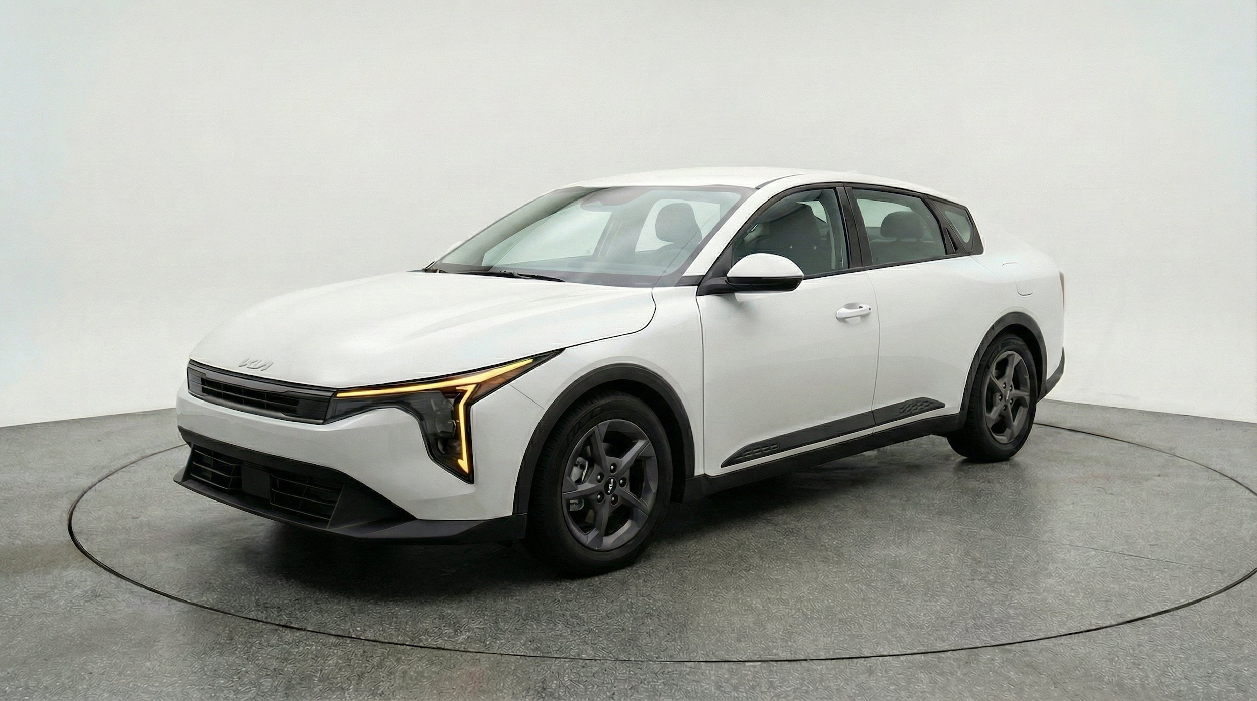 Thumbnail: 2025 Kia K4 - 3
