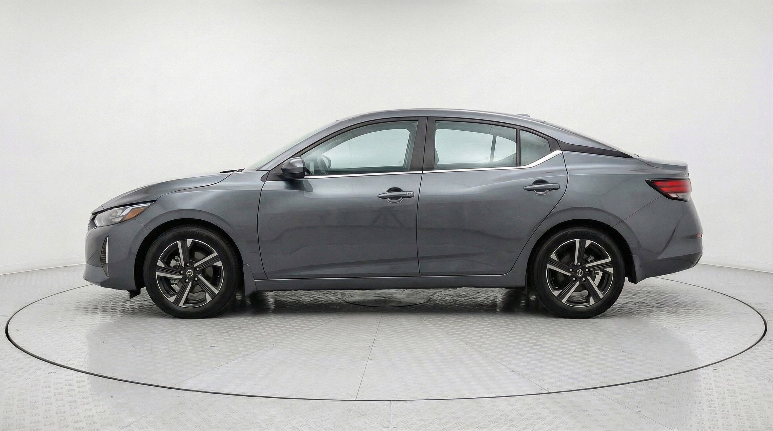 Thumbnail: 2025 Nissan Sentra - 5