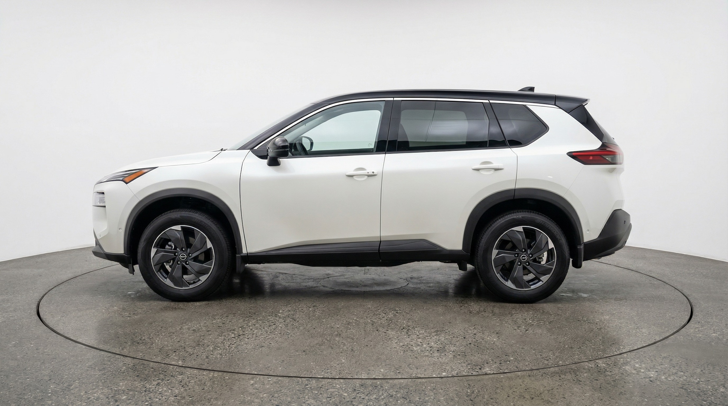 Thumbnail: 2025 Nissan Rogue - 4